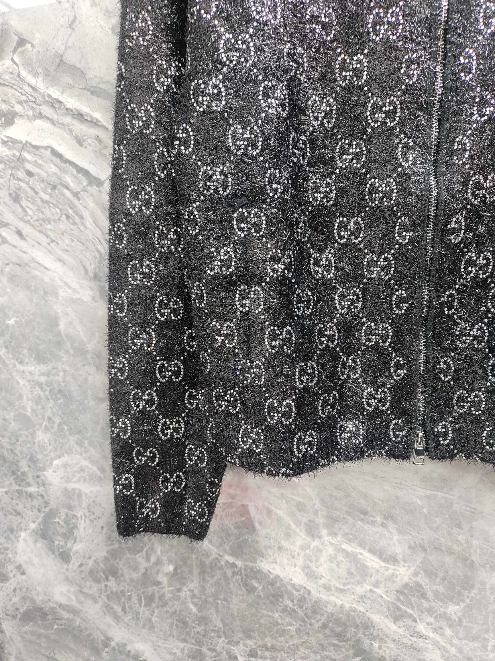 Куртки И Пуховики Женские Gucci 1617051