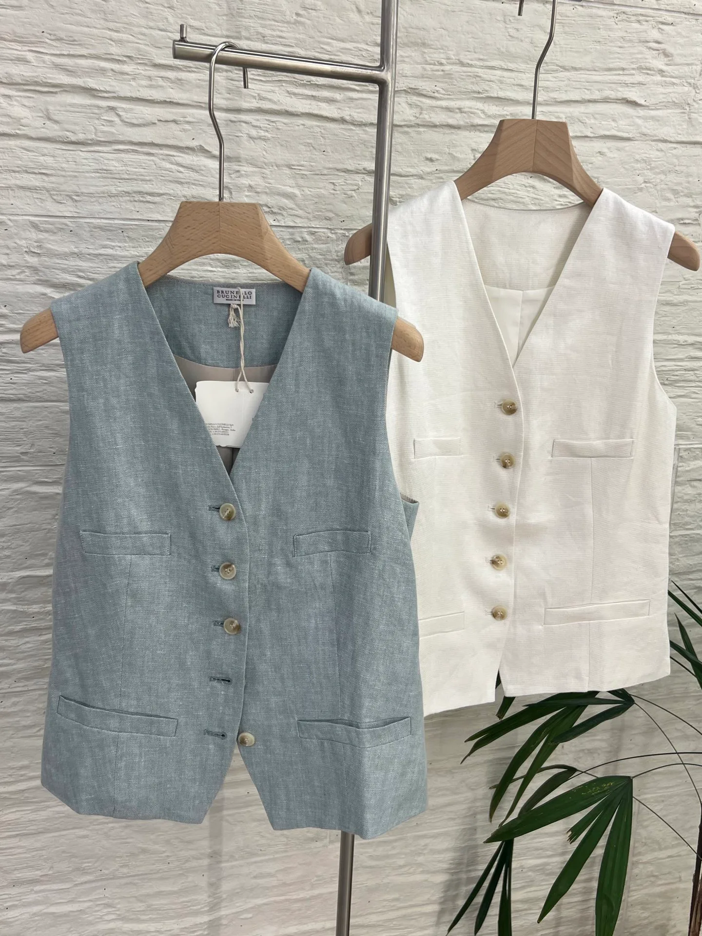 Жилеты Женские Brunello Cucinelli 11207068