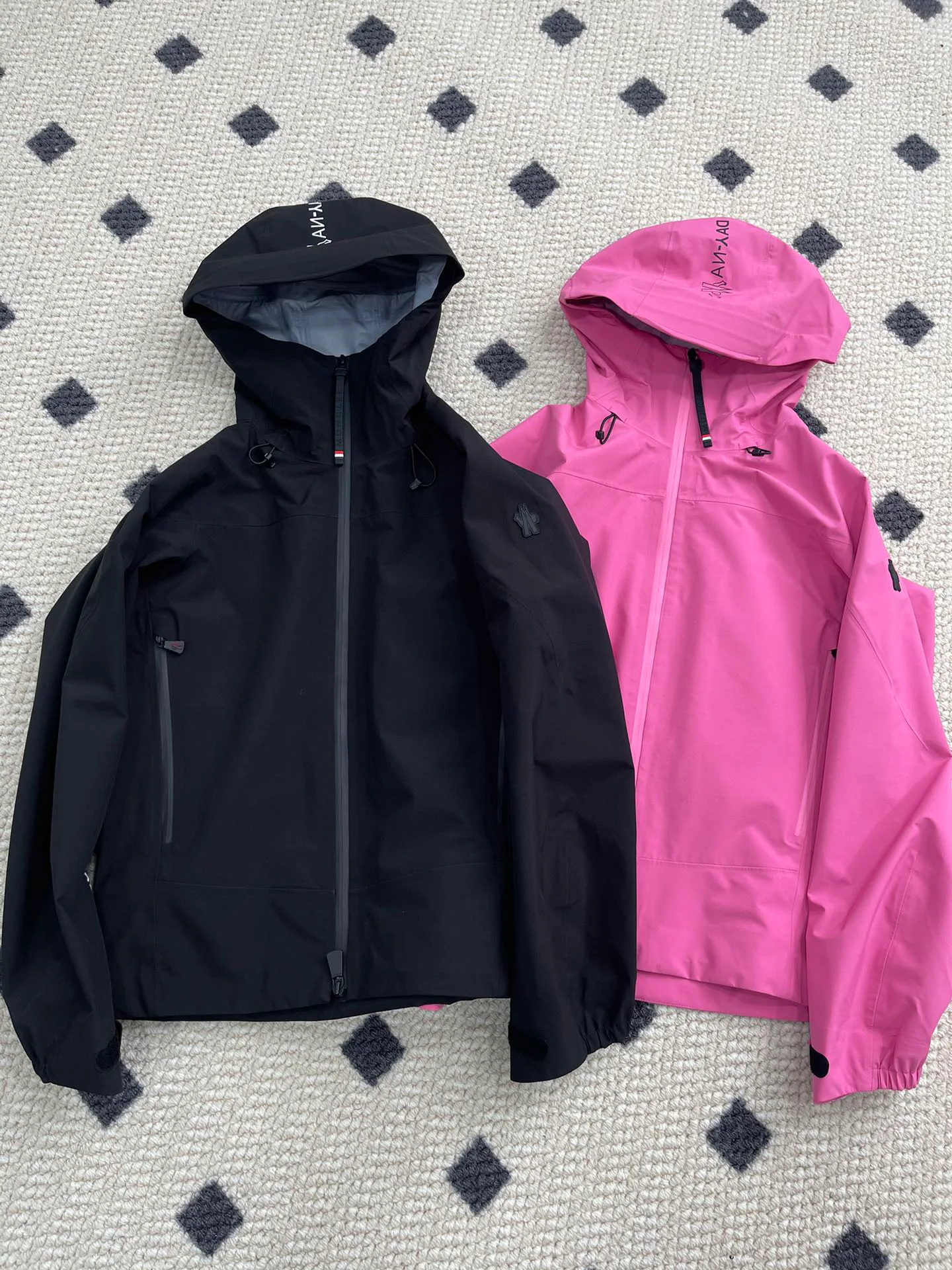 Куртки И Пуховики Женские Moncler 6921