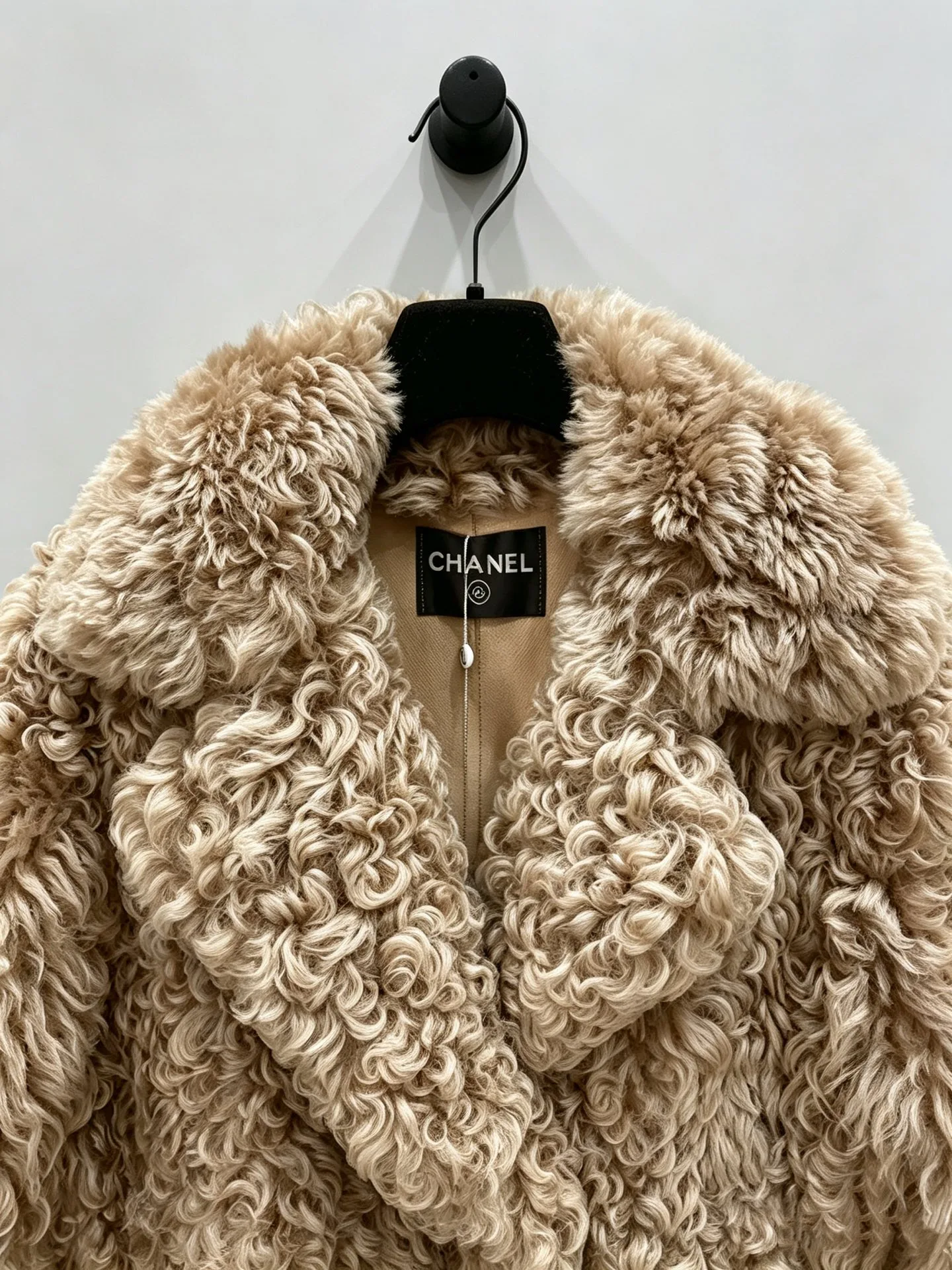 Пальто Женские Chanel 18417110