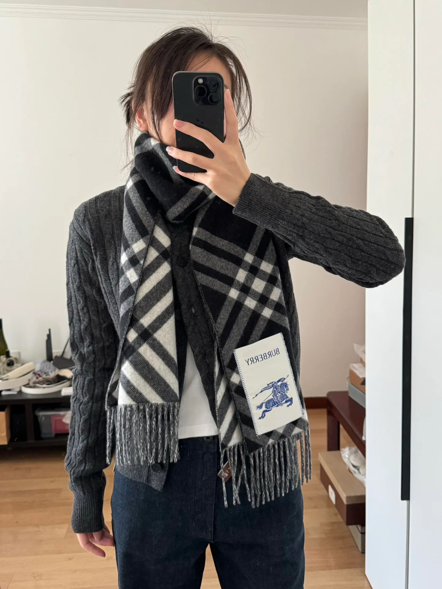 Шарфы Burberry 3801