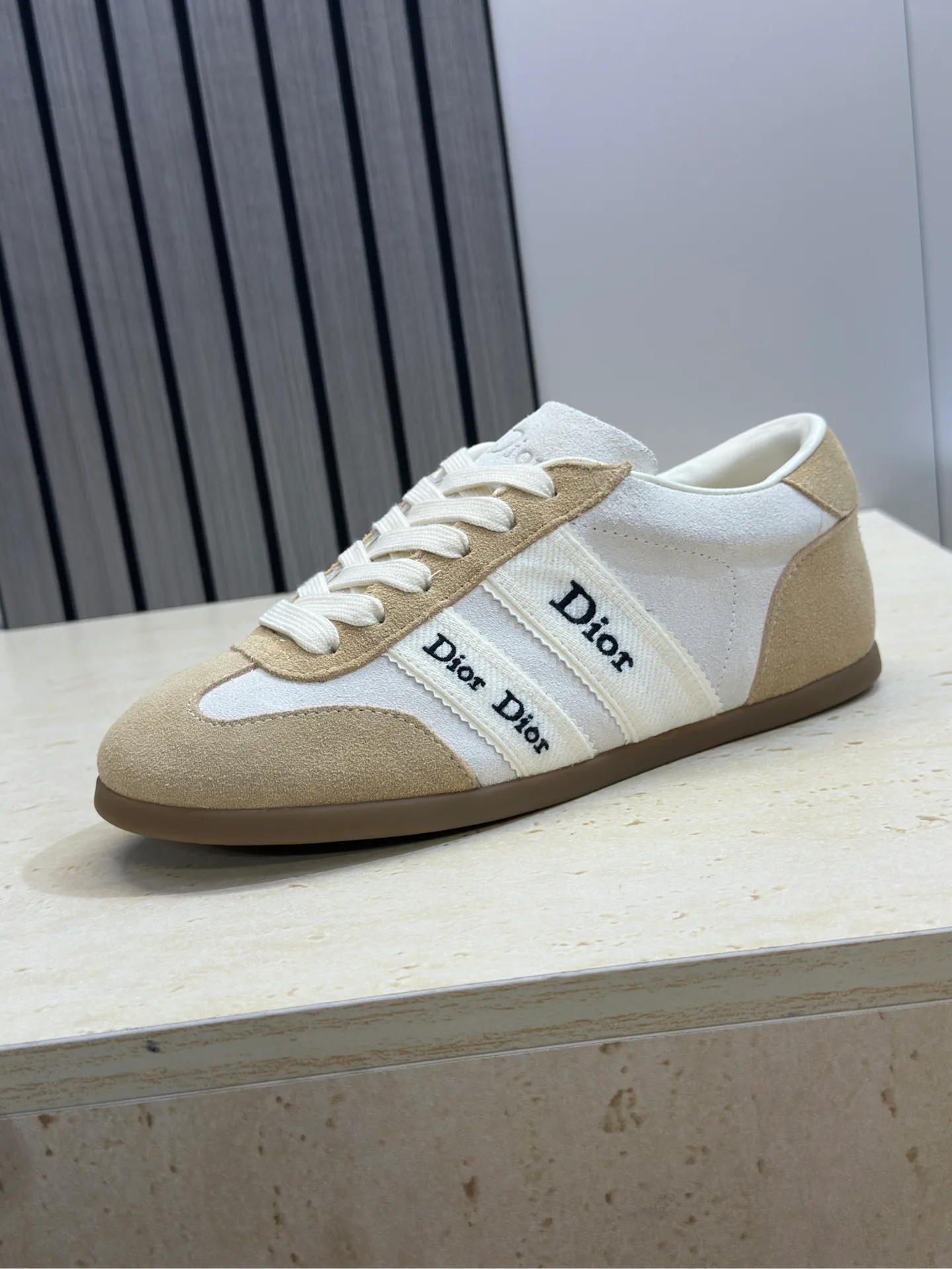 Кроссовки Женские Christian Dior 17612351