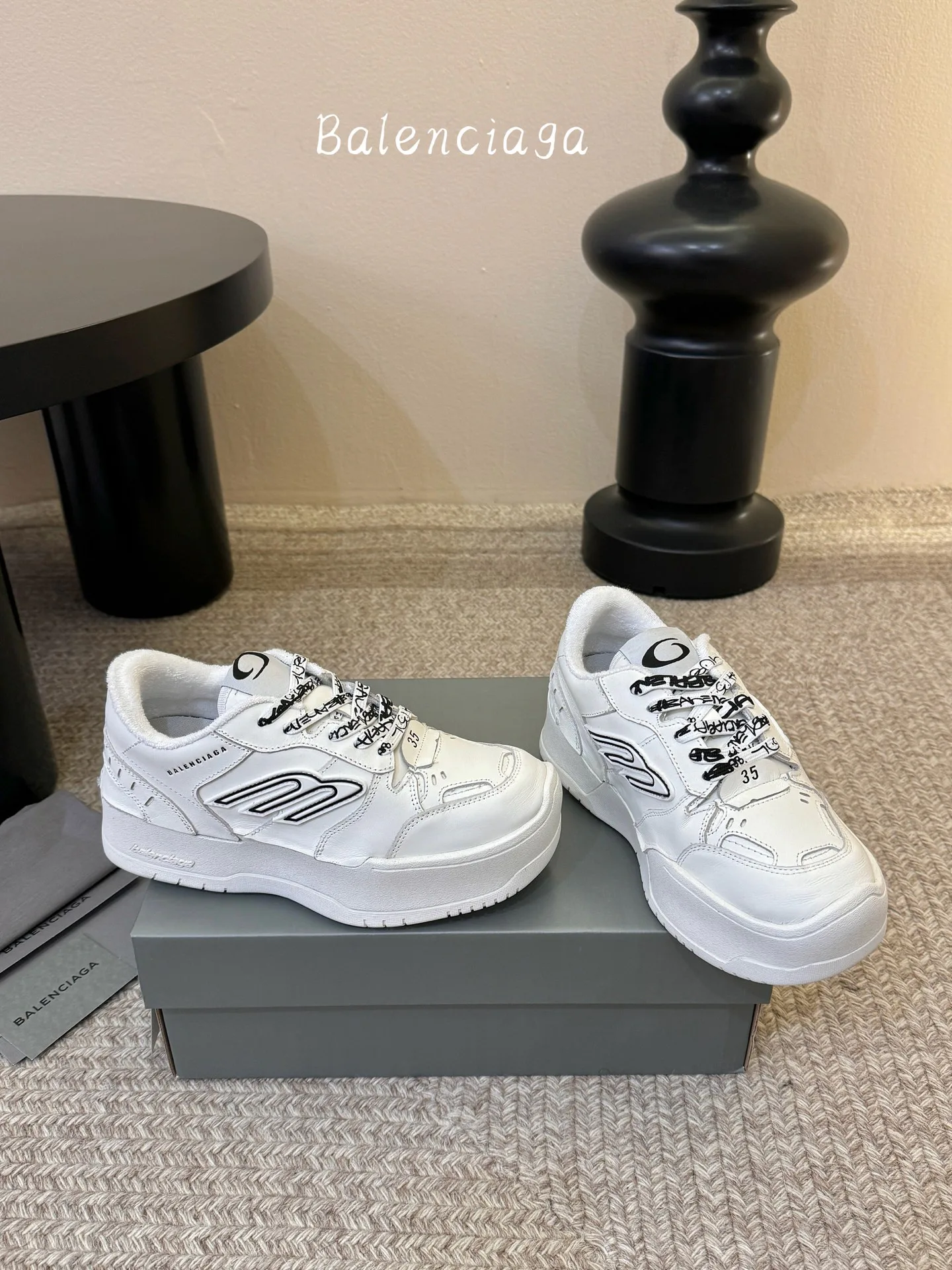 Кроссовки Женские Balenciaga 11238096