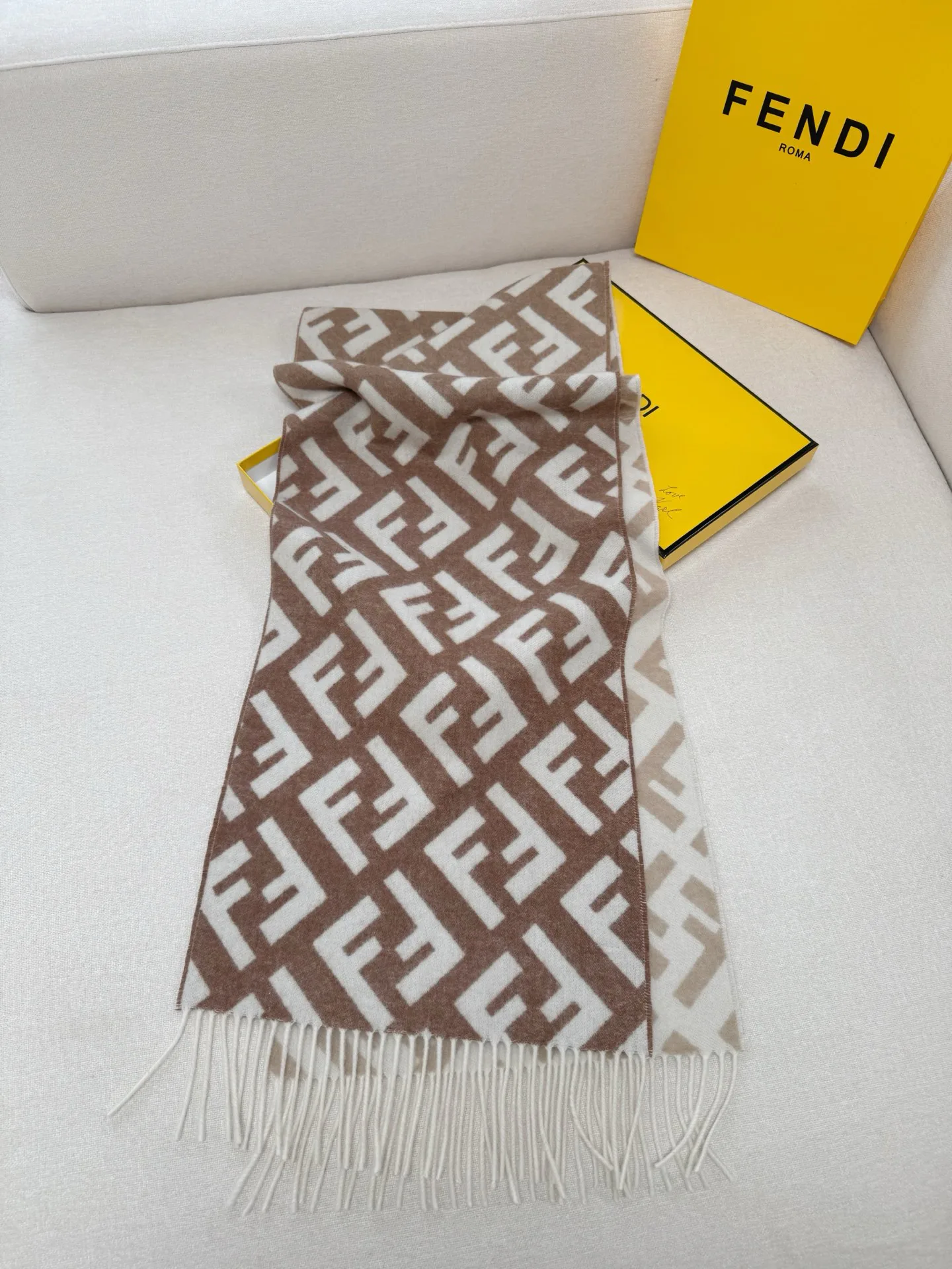 Шарфы Fendi 848613