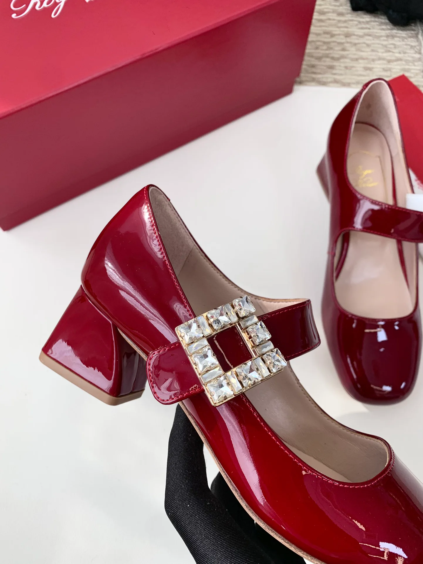 Туфли Женские Roger Vivier 17990356