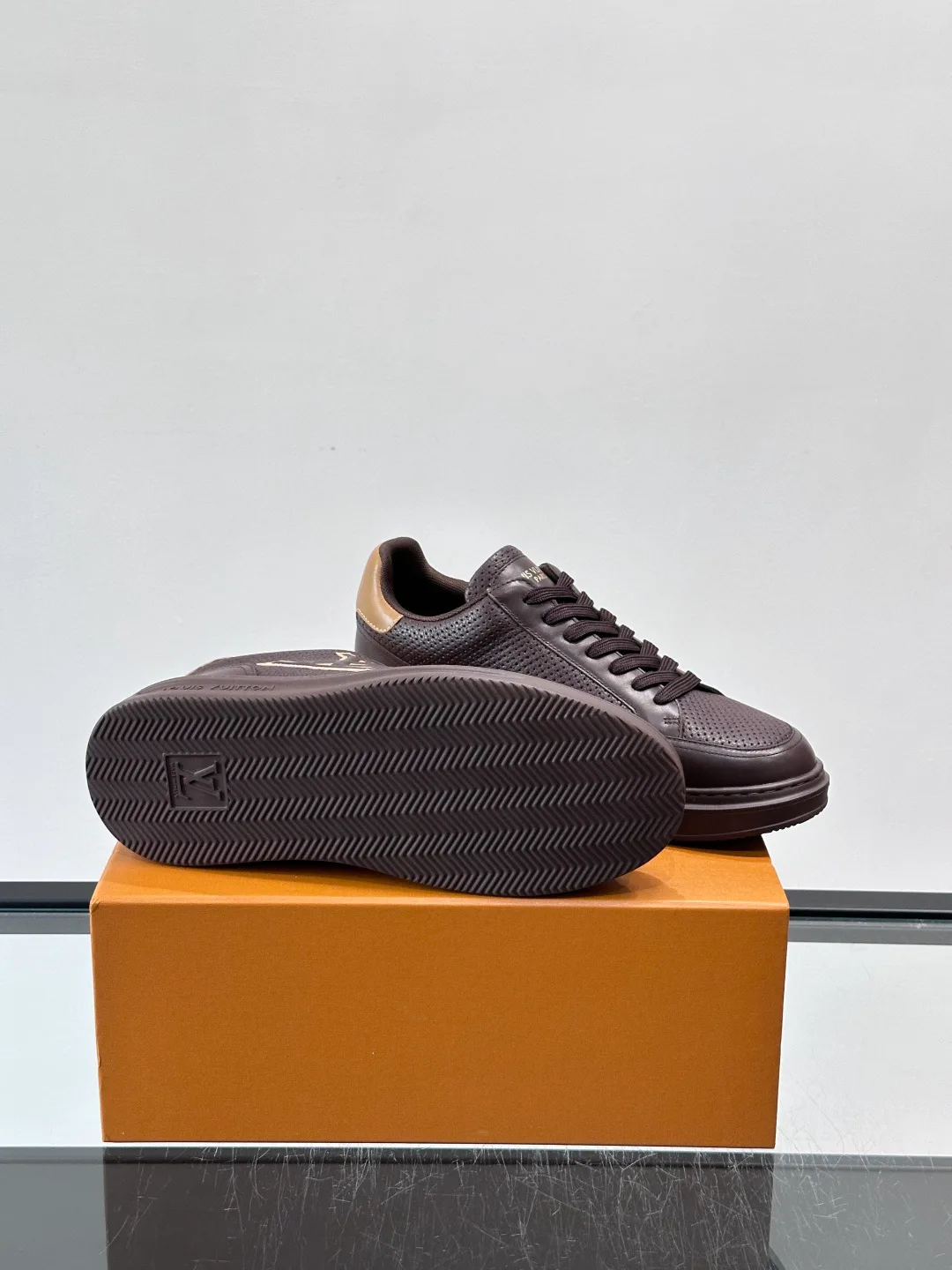 Кроссовки Мужские Louis Vuitton 13553741