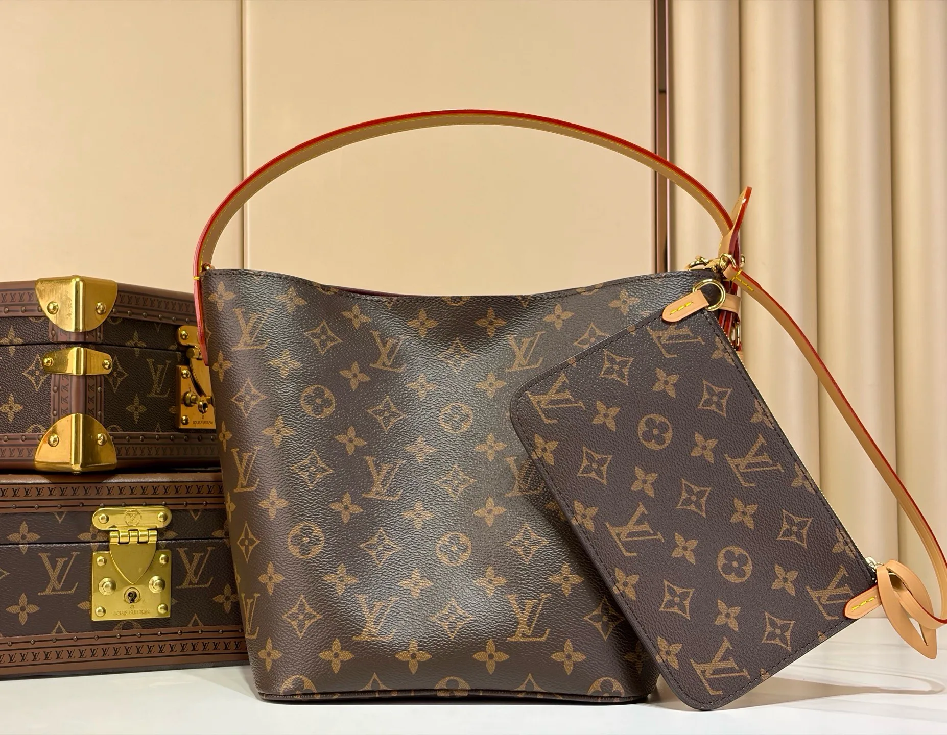 Классические Сумки Женские Louis Vuitton 17499366