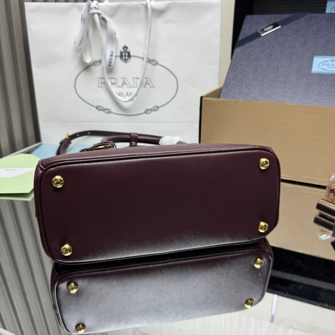 Классические Сумки Женские Prada 1878062
