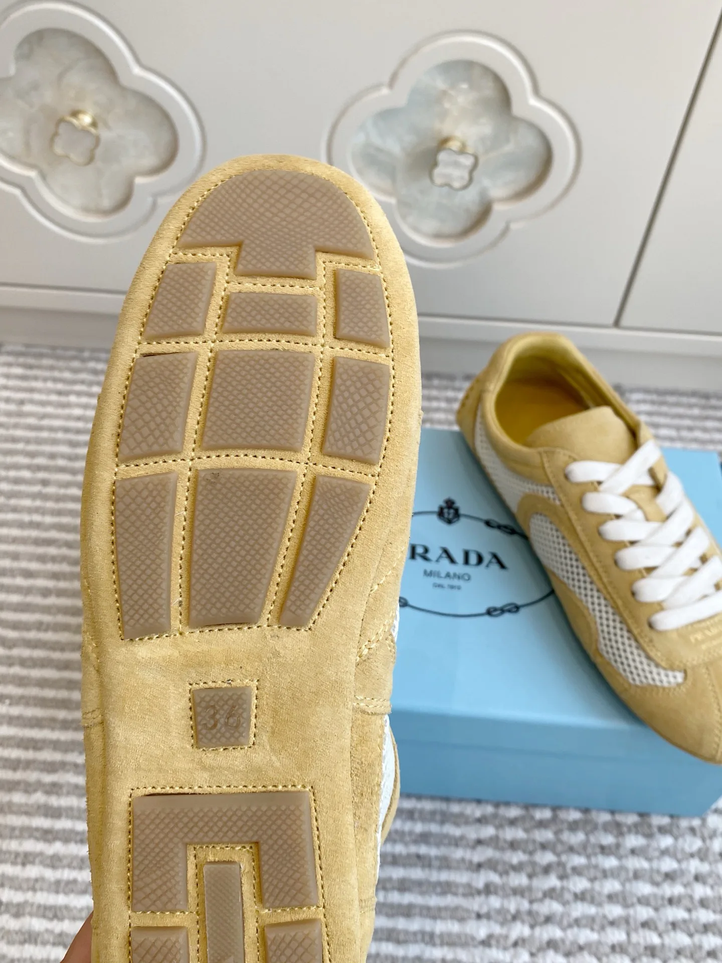 Кроссовки Женские Prada 11870118