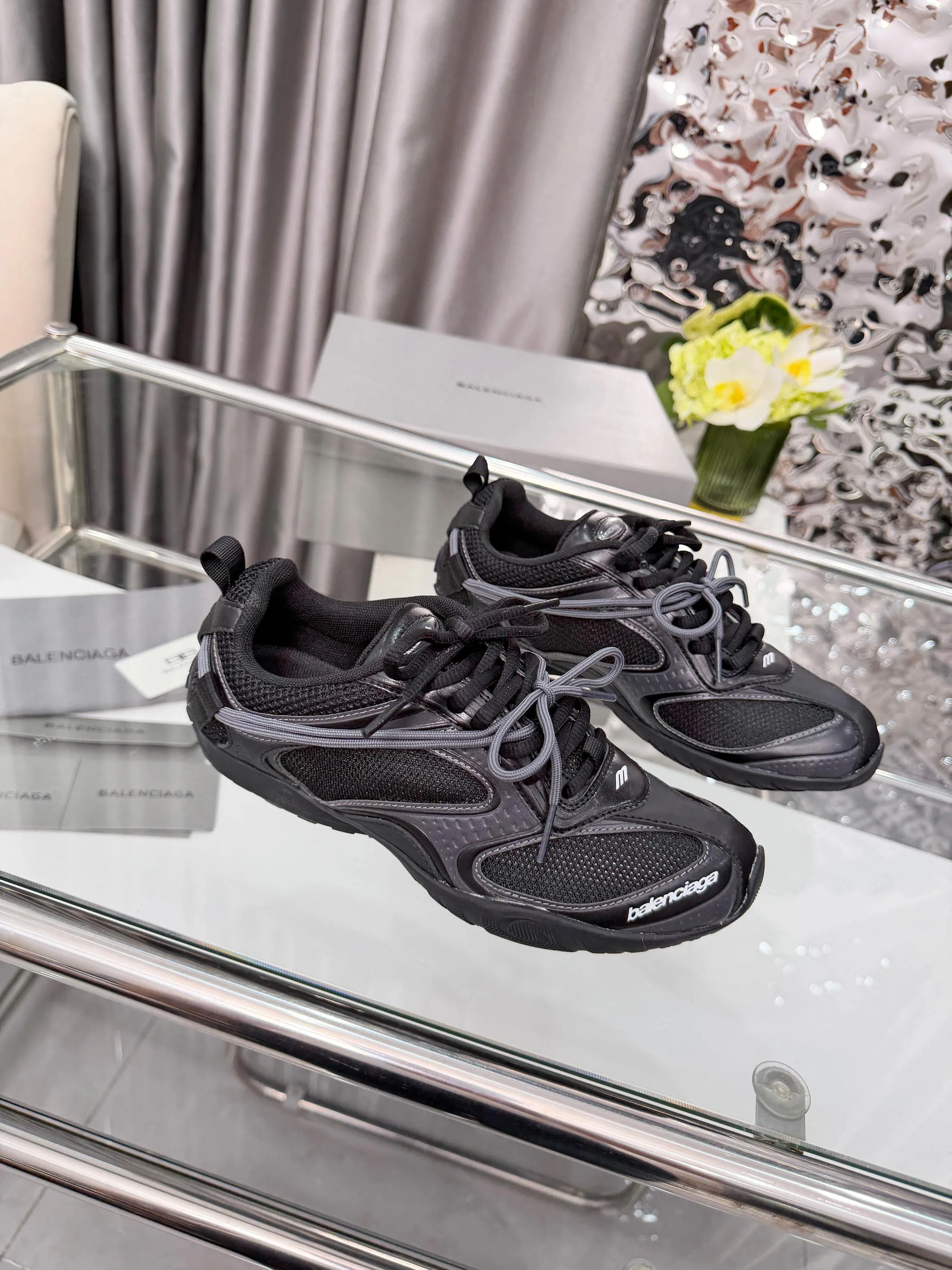 Кроссовки Женские Balenciaga 13080103