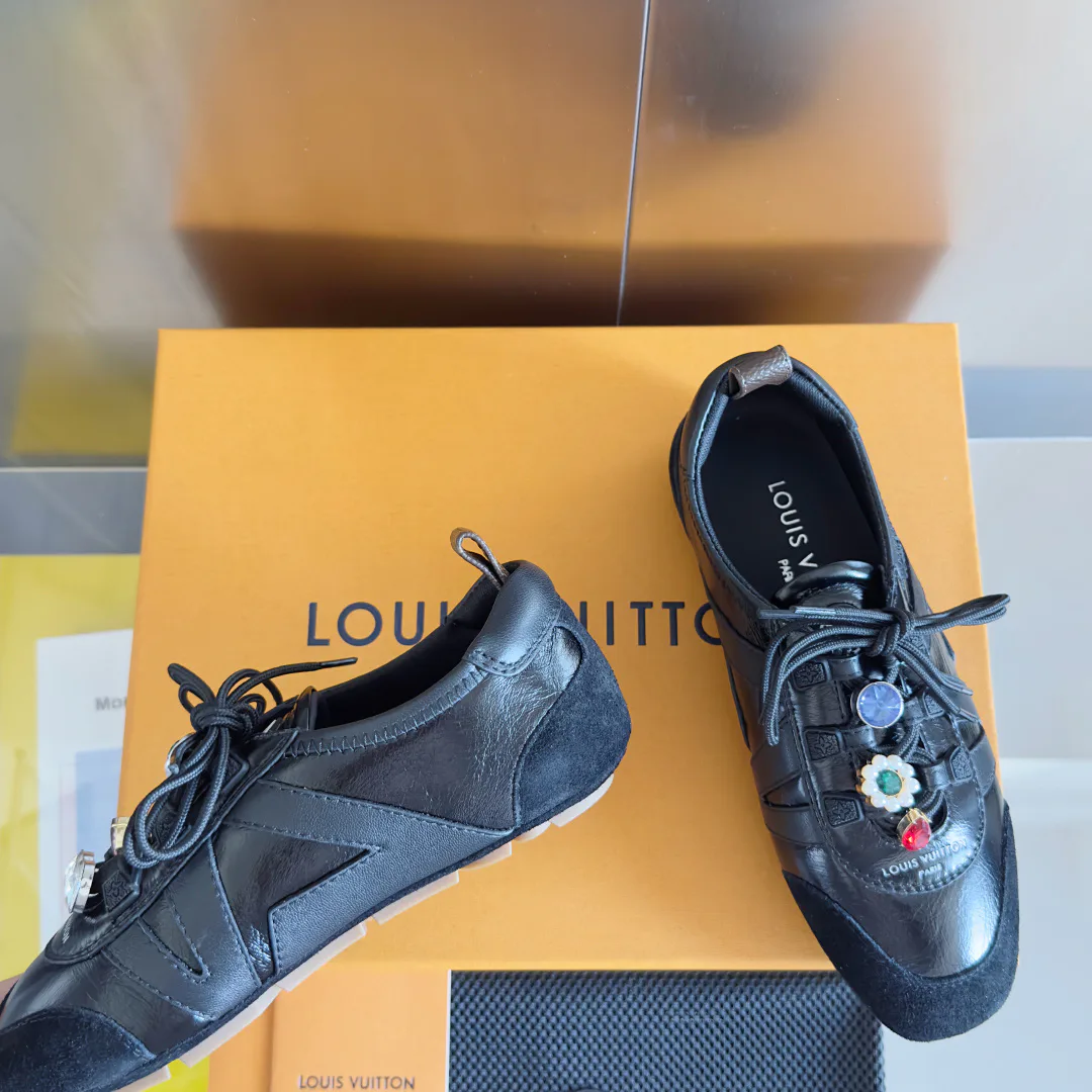 Кроссовки Женские Louis Vuitton 3098239