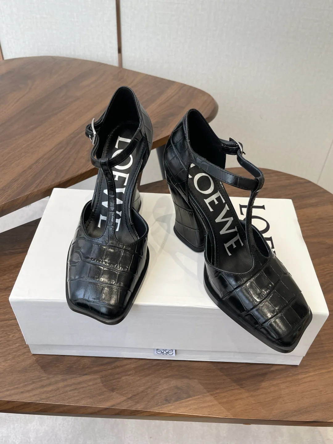Сандалии Женские Loewe 1284404