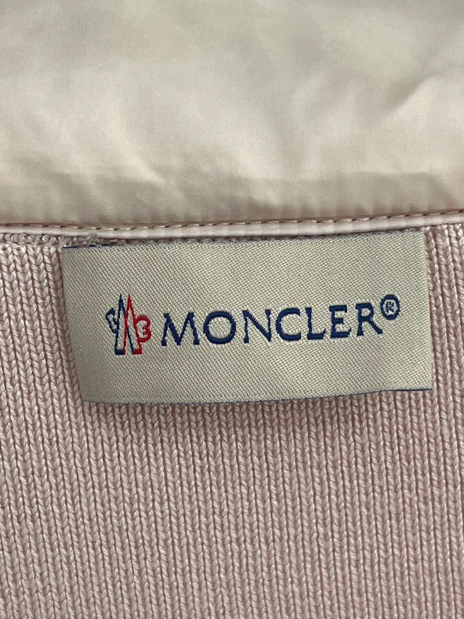 Куртки И Пуховики Женские Moncler 18416265