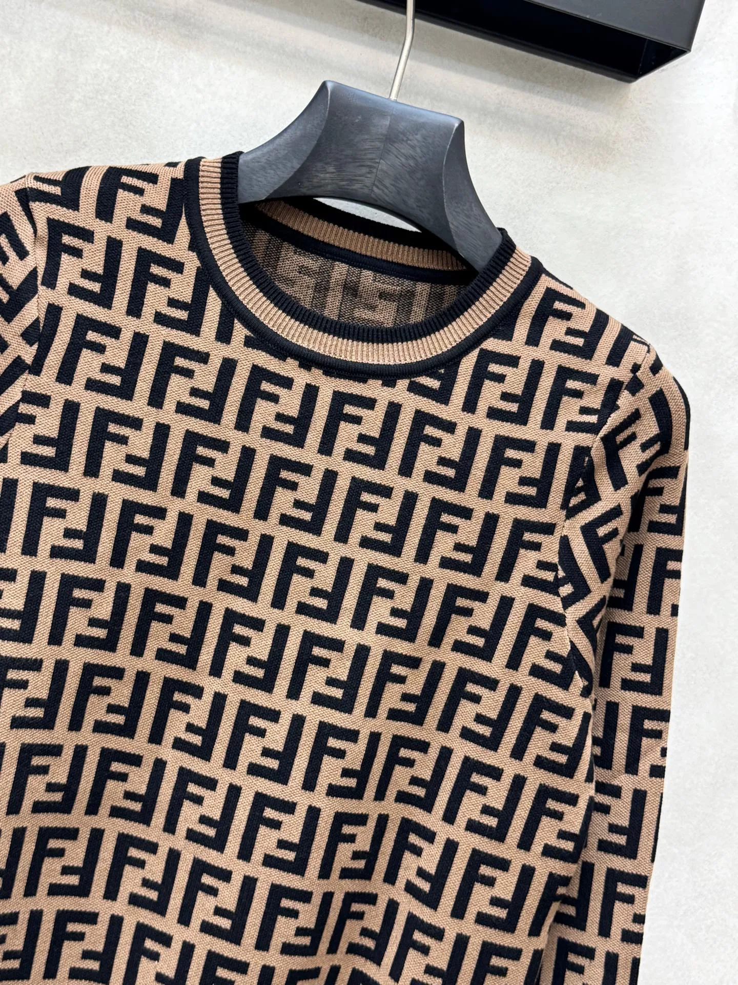 Джемперы И Свитеры Женские Fendi 18263230