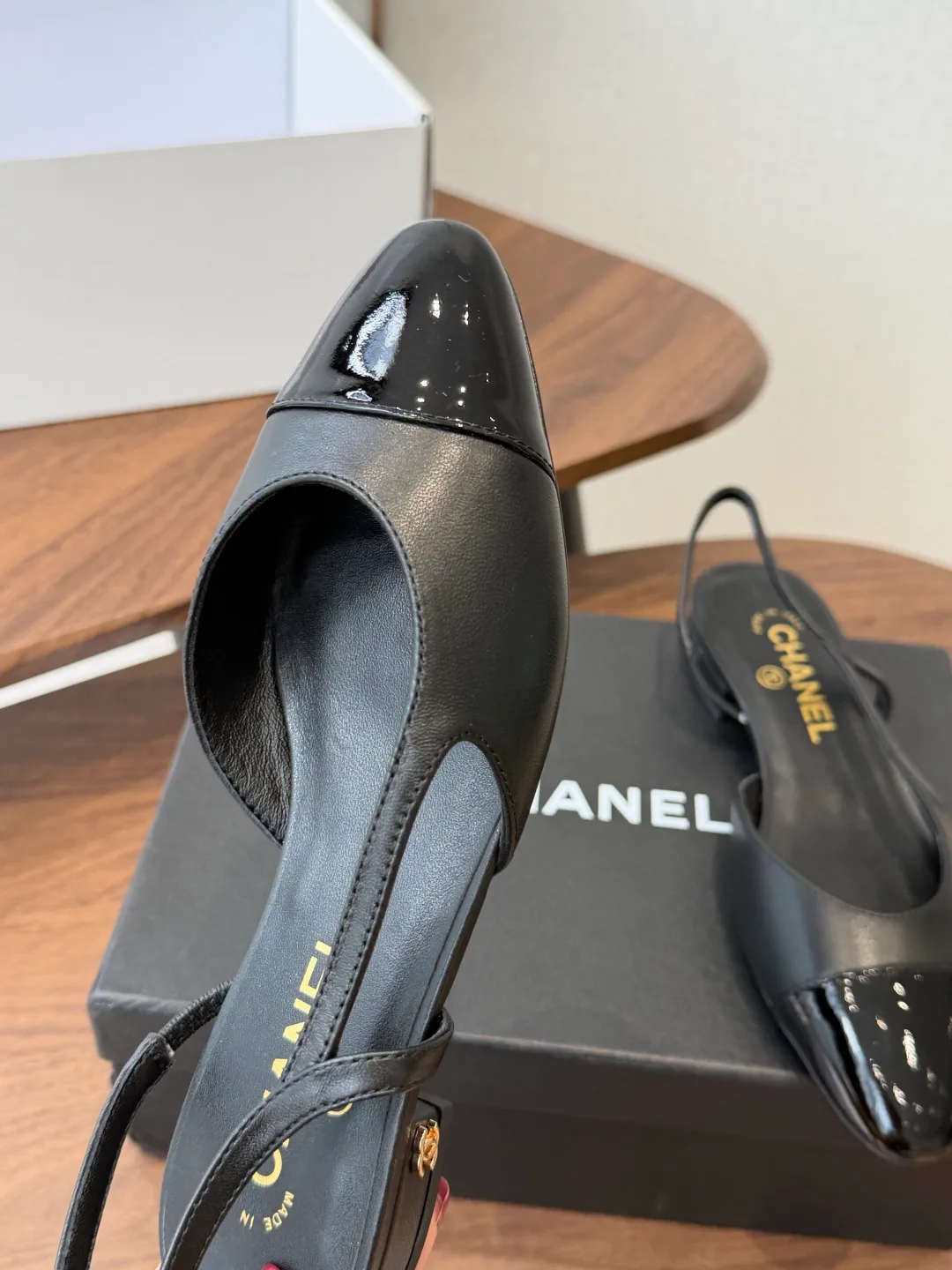 Босоножки Женские Chanel 17364683