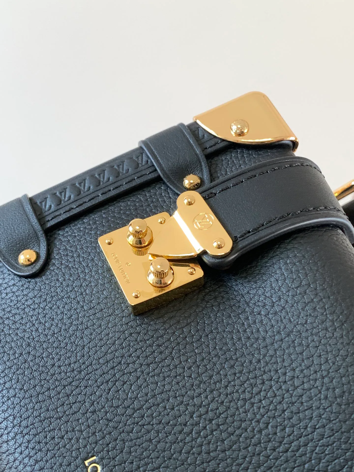 Классические Сумки Женские Louis Vuitton 11508284