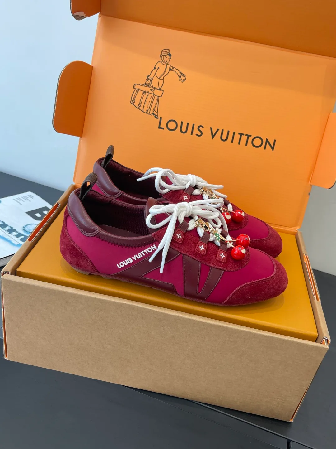 Кроссовки Женские Louis Vuitton 1595088
