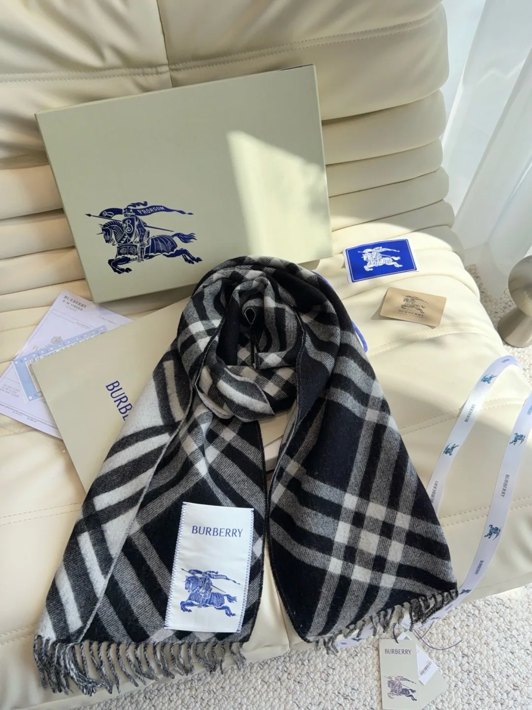 Шарфы Burberry 17911094