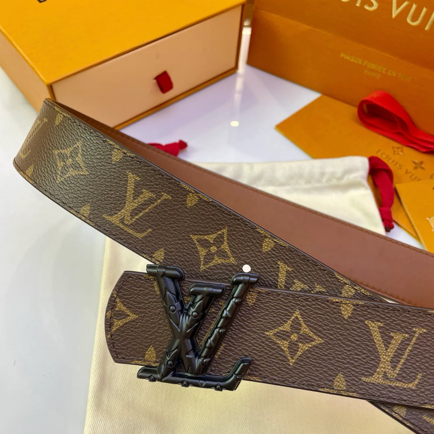 Ремни Louis Vuitton 11406576