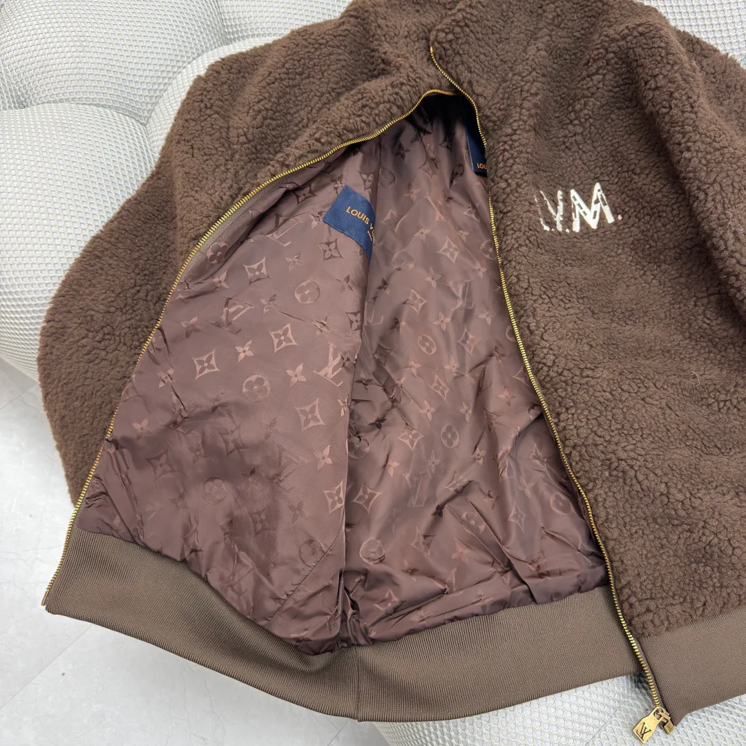 Куртки И Пуховики Мужские Louis Vuitton 4539515