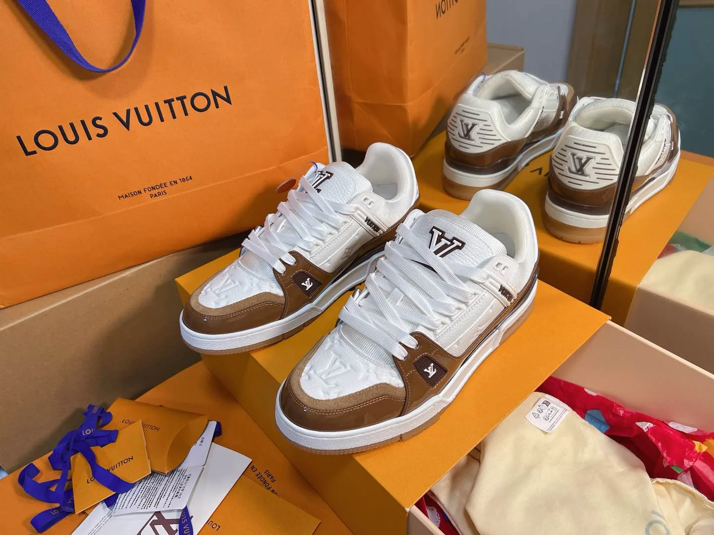 Кроссовки Женские Louis Vuitton 1880919