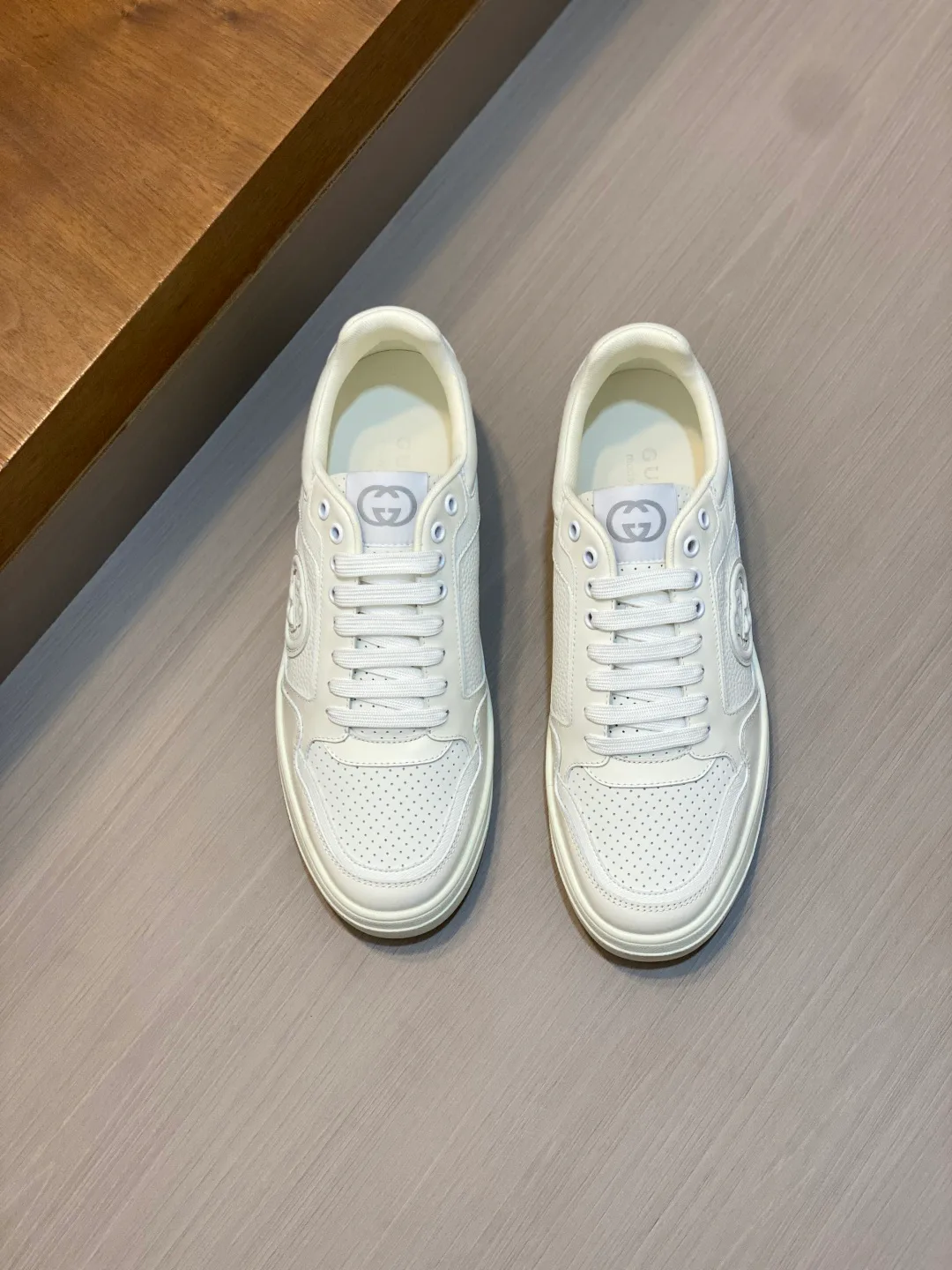 Кроссовки Мужские Gucci 18039632