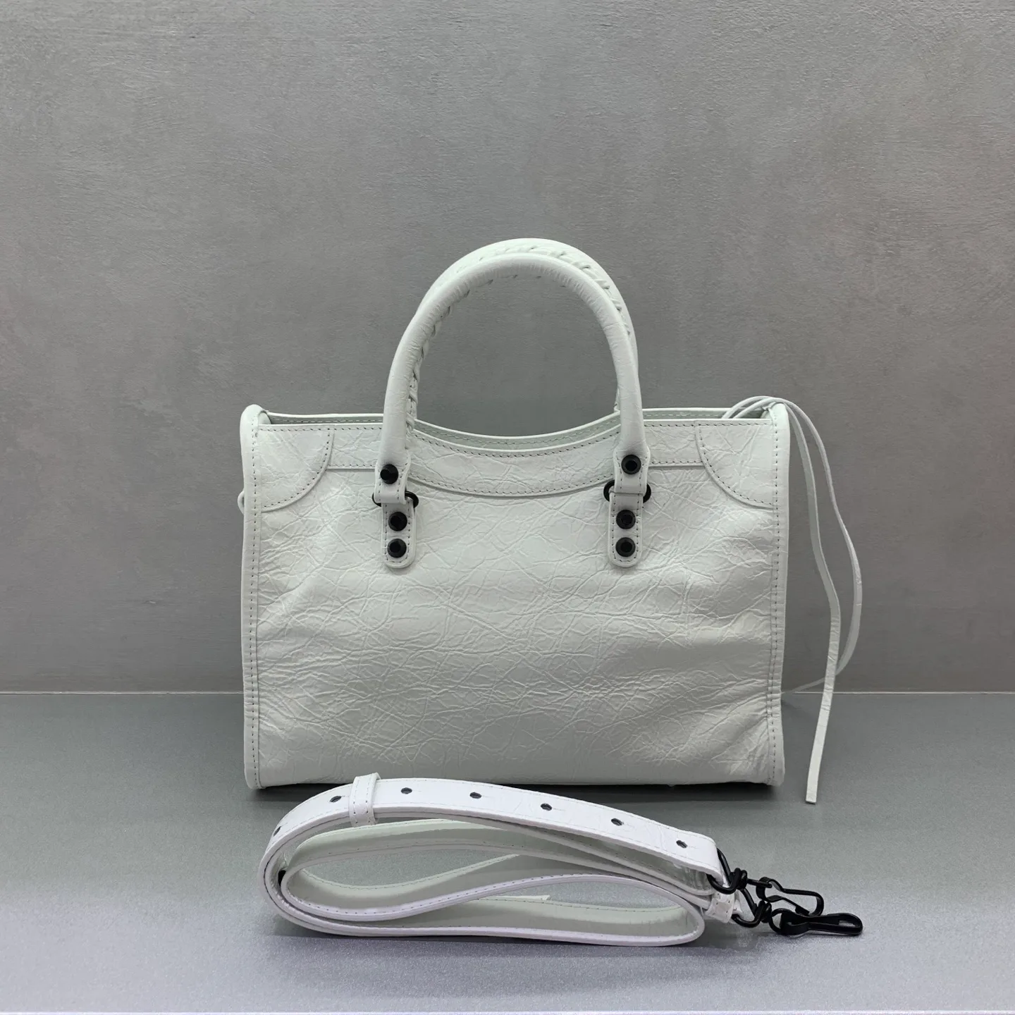 Классические Сумки Женские Balenciaga 11305241
