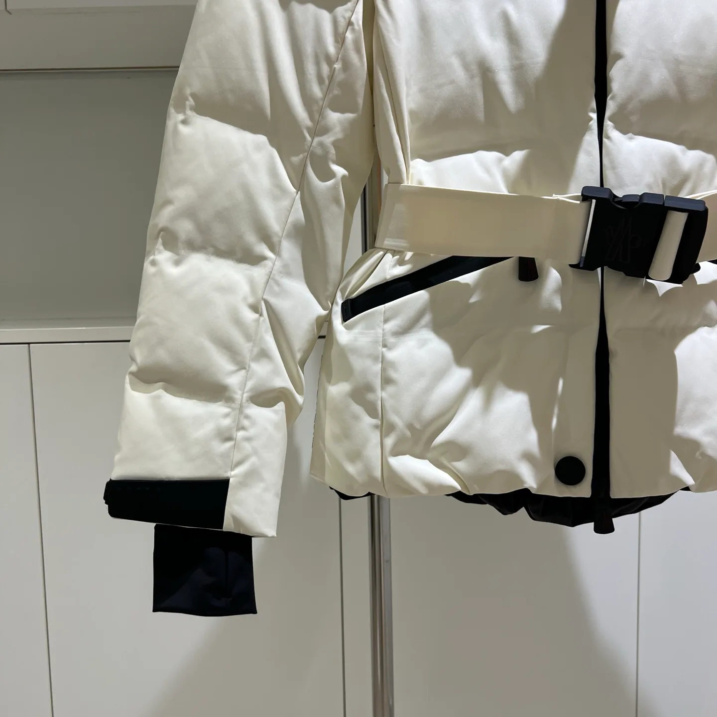 Куртки И Пуховики Женские Moncler 18180078