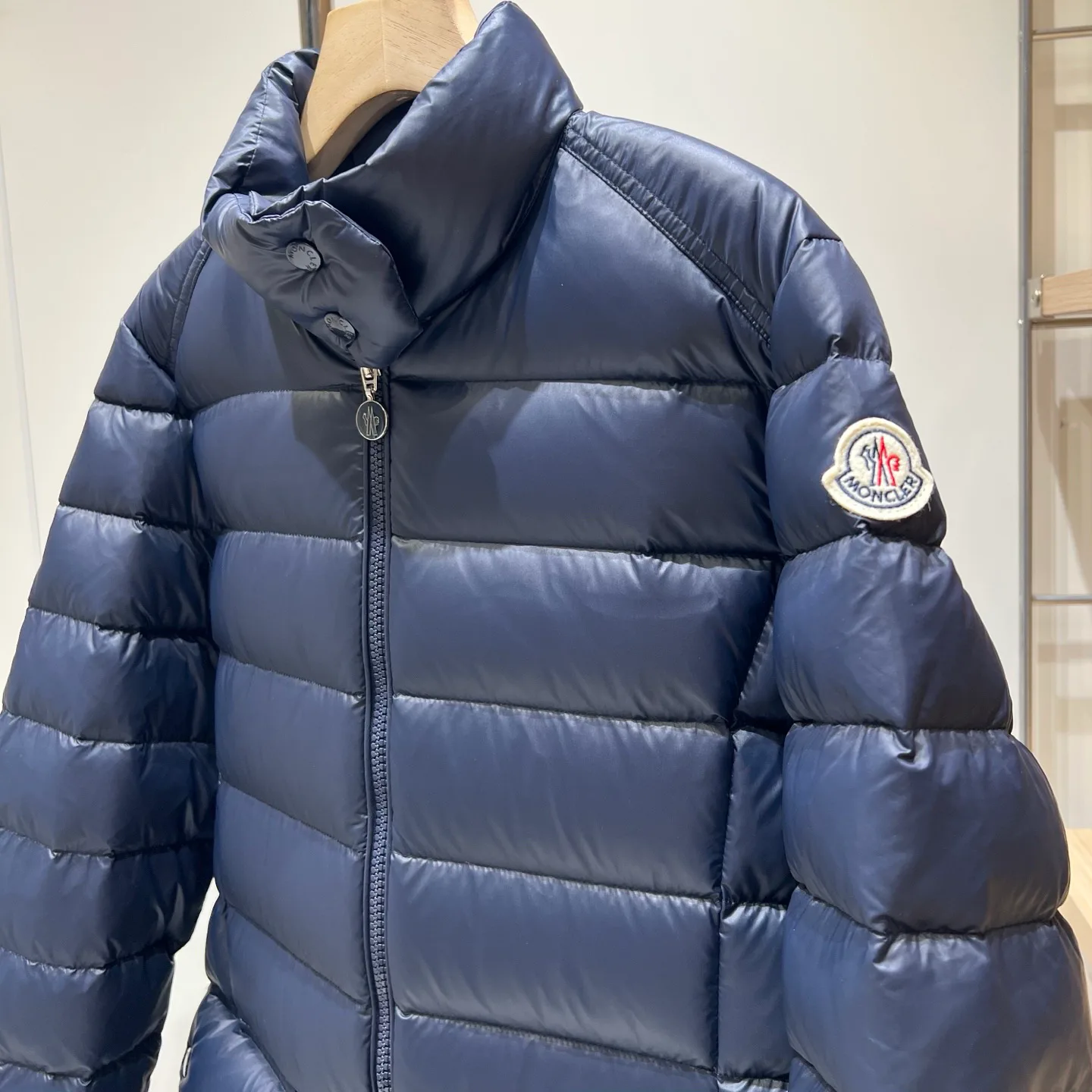 Куртки И Пуховики Женские Moncler 18284058