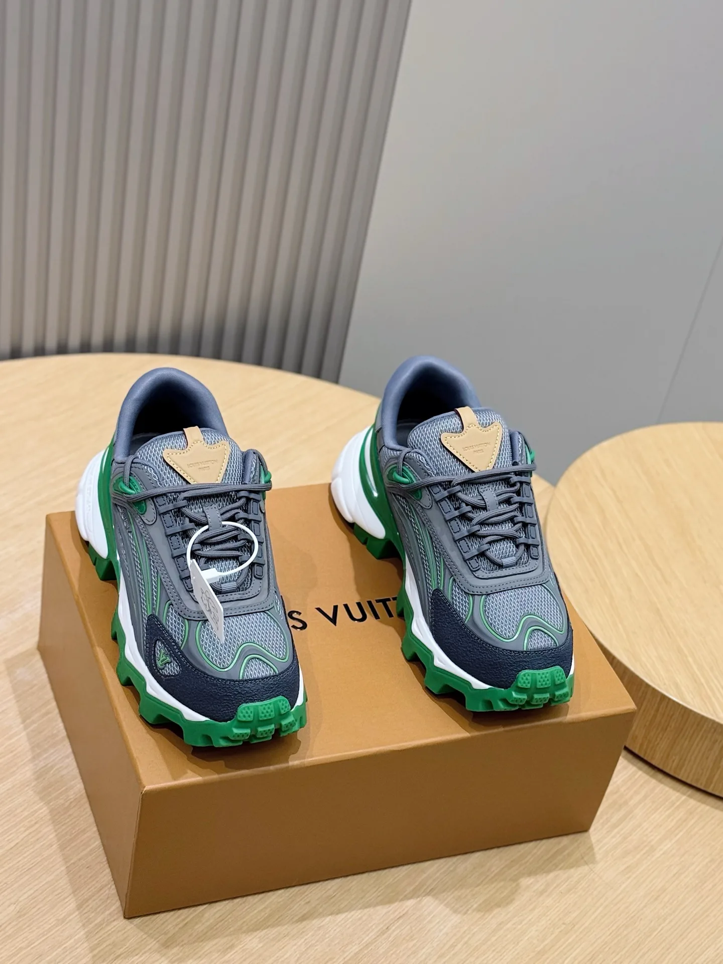 Кроссовки Мужские Louis Vuitton 11868031