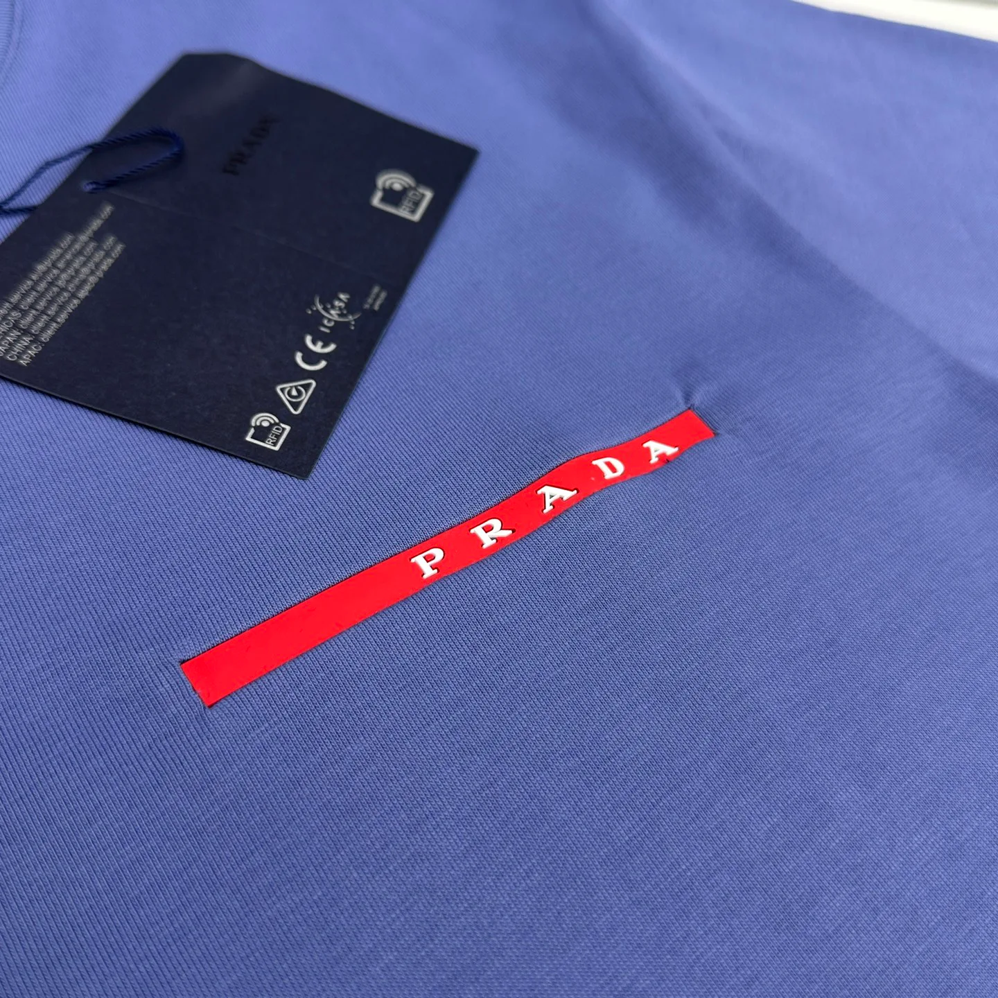 Футболки Женские Prada 1635380