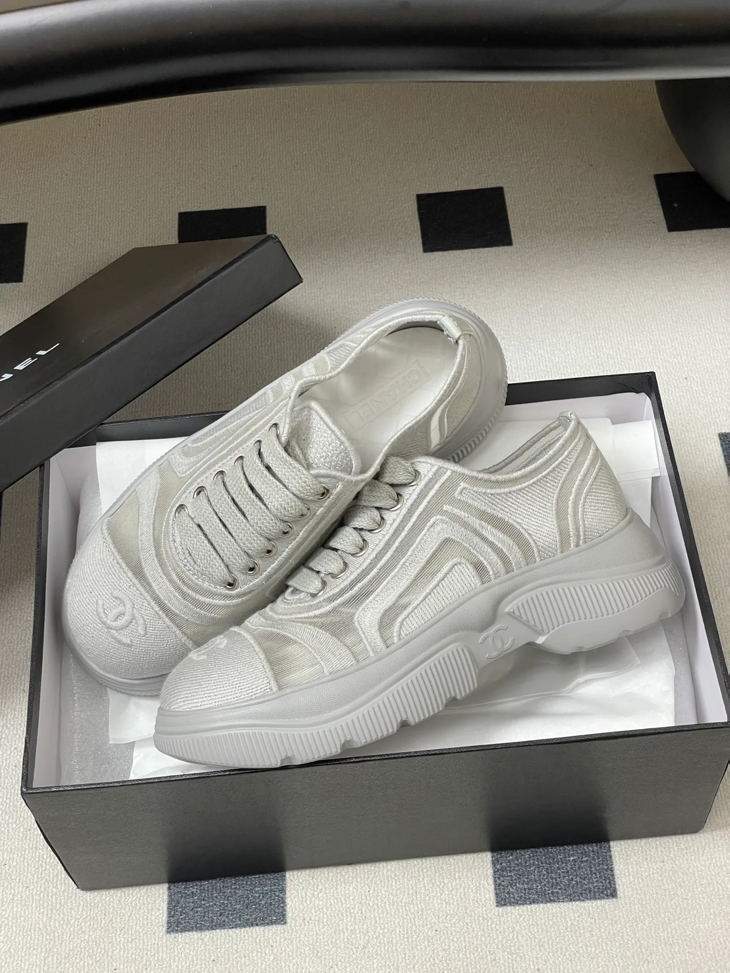 Кроссовки Женские Chanel 725615