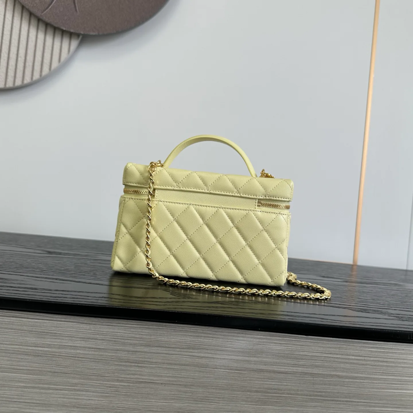Классические Сумки Женские Chanel 18186213