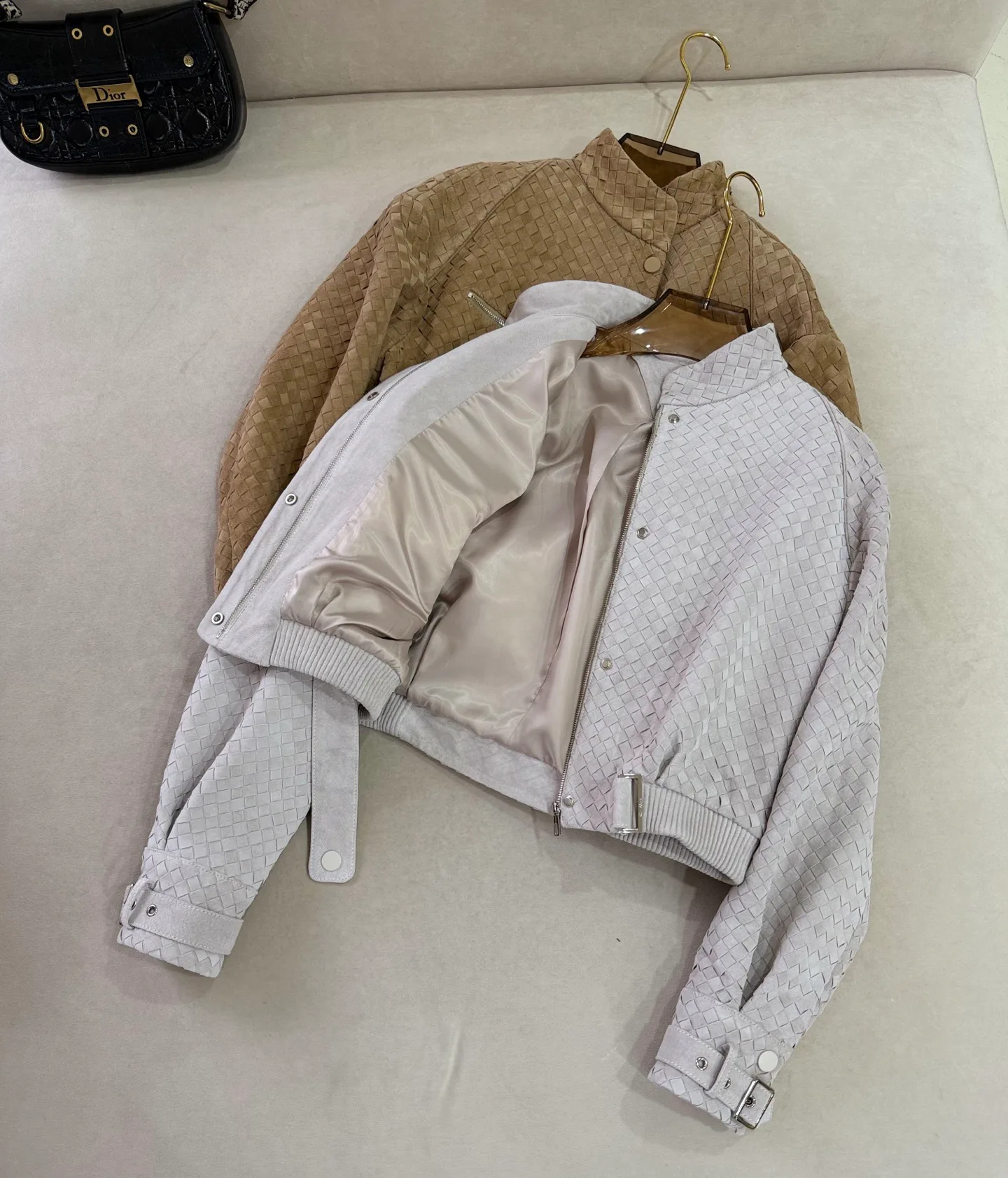 Кожаные Куртки И Дублёнки Женские Bottega Veneta 18208775