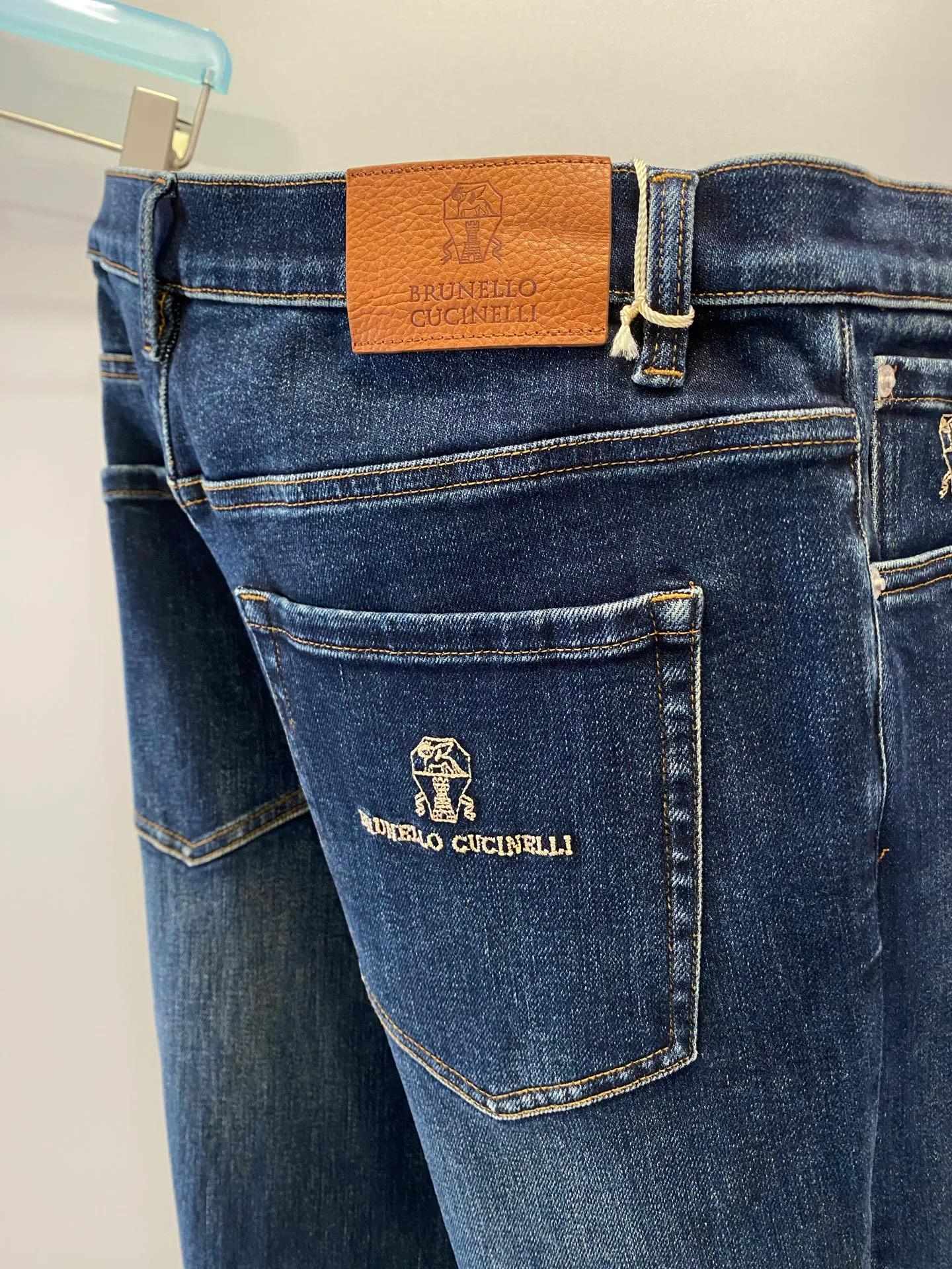 Джинсы Мужские Brunello Cucinelli 2751428