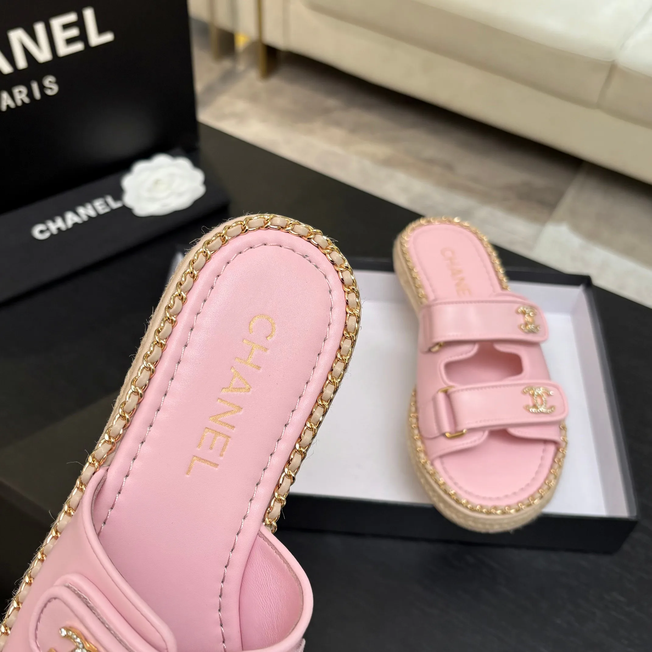 Шлепанцы Женские Chanel 2578923