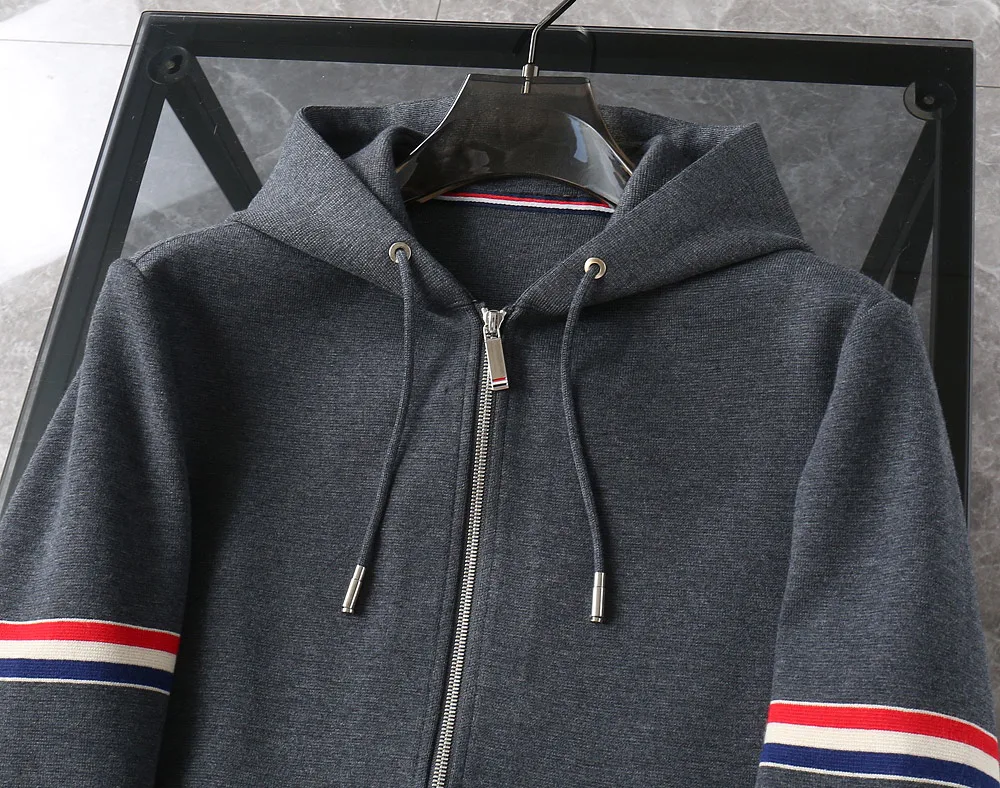 Куртки И Пуховики Мужские Moncler 1501840