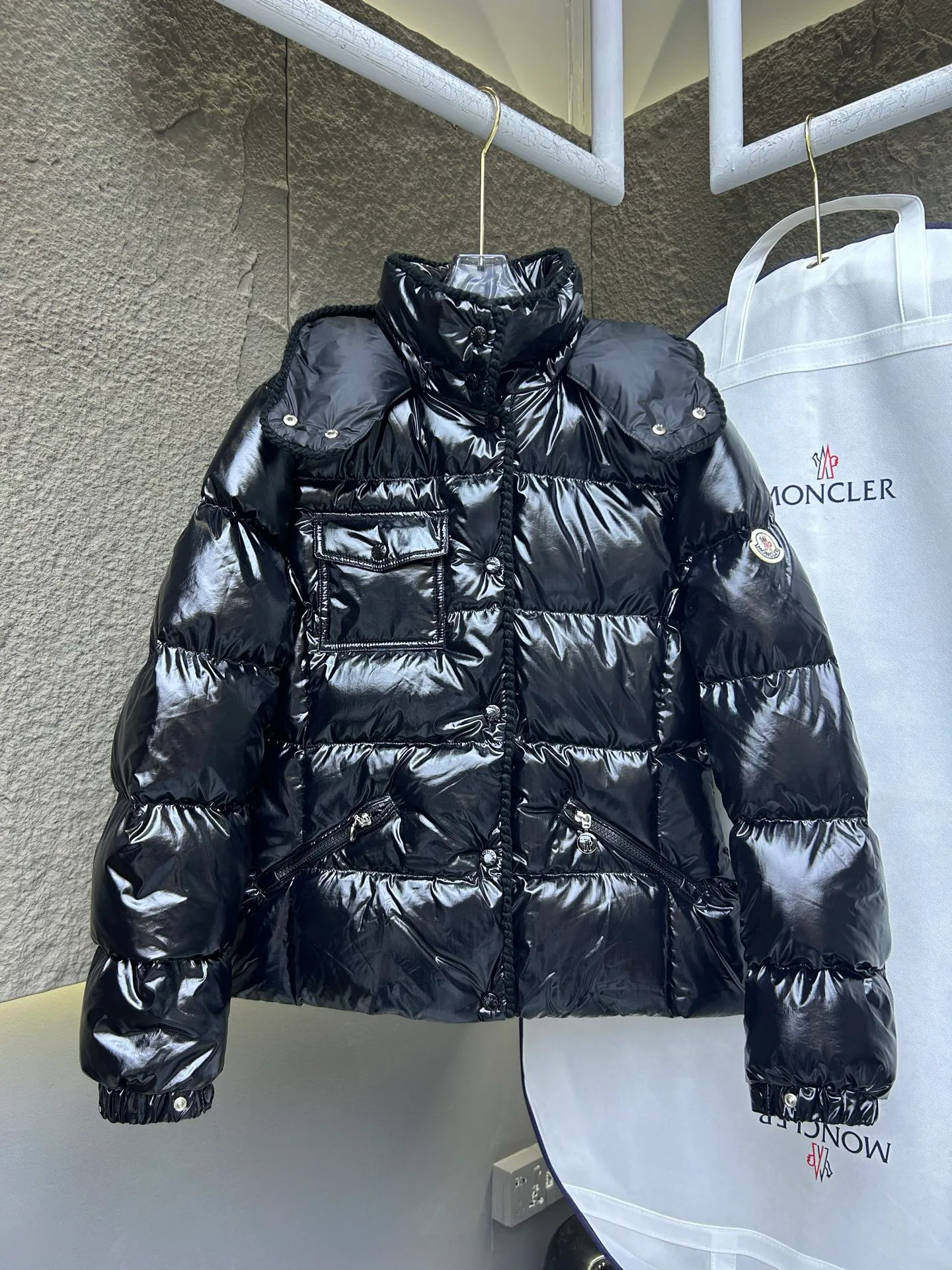 Куртки И Пуховики Женские Moncler 18002370