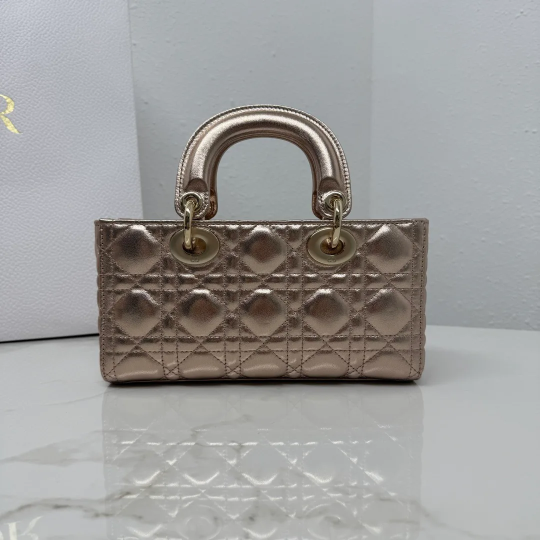 Классические Сумки Женские Christian Dior 18116365