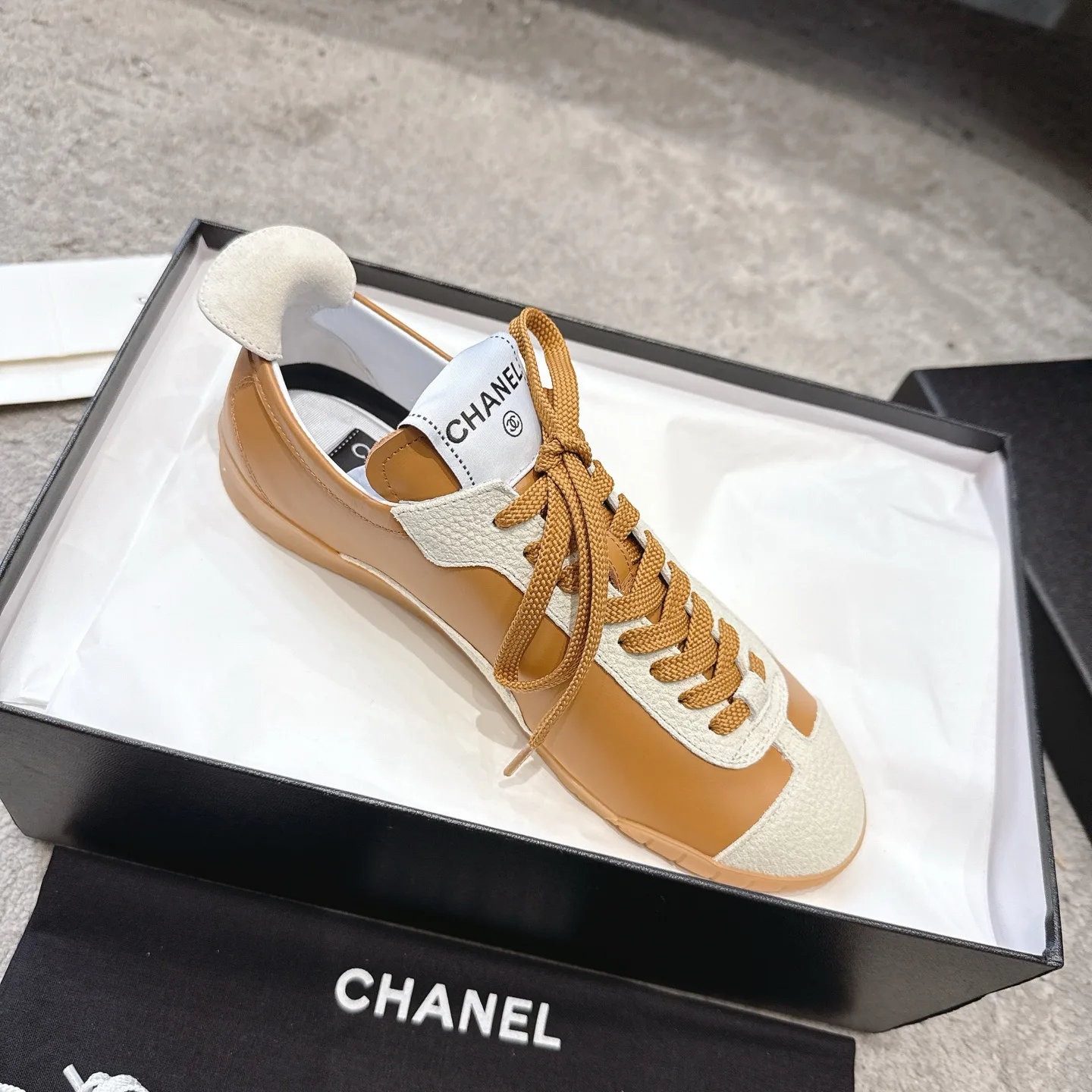 Кроссовки Женские Chanel 11407458