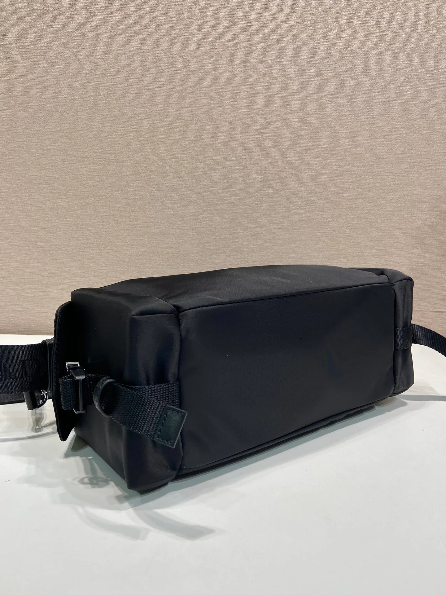 Сумки На Ремне Женские Prada 11682150