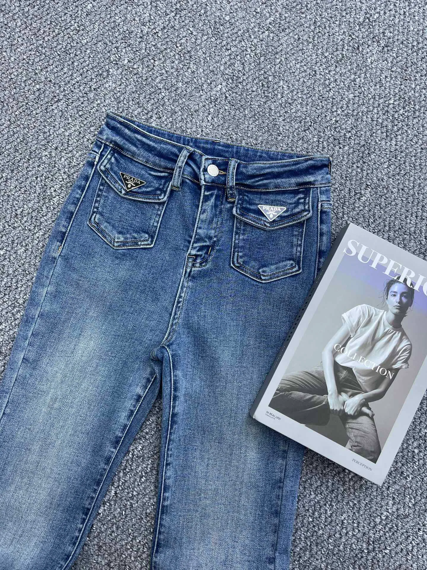 Джинсы Женские Prada 19403768