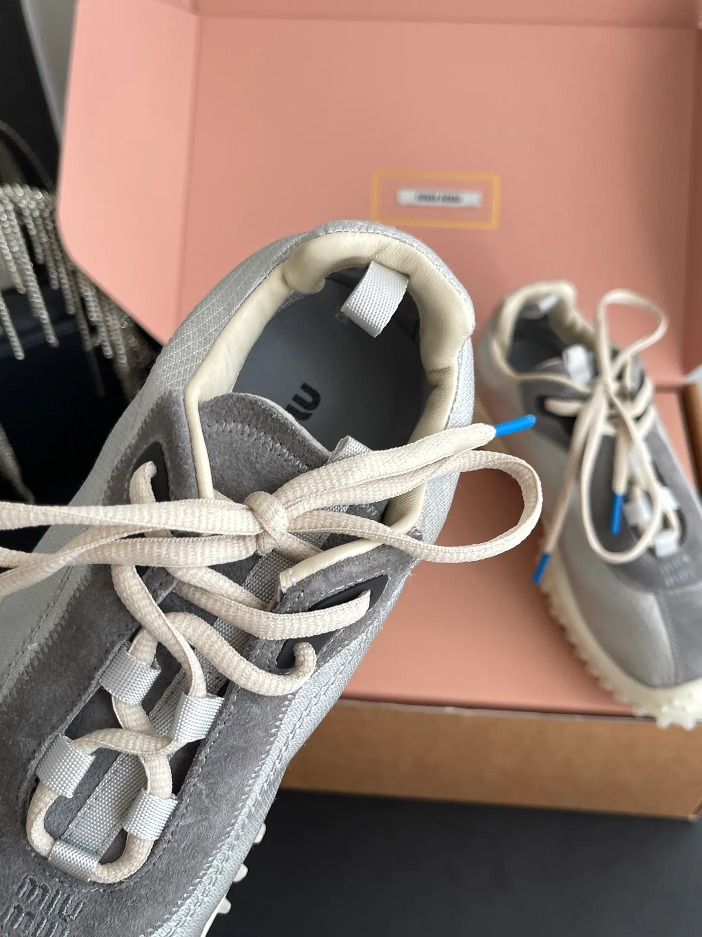 Кроссовки Женские Miu Miu 17554330