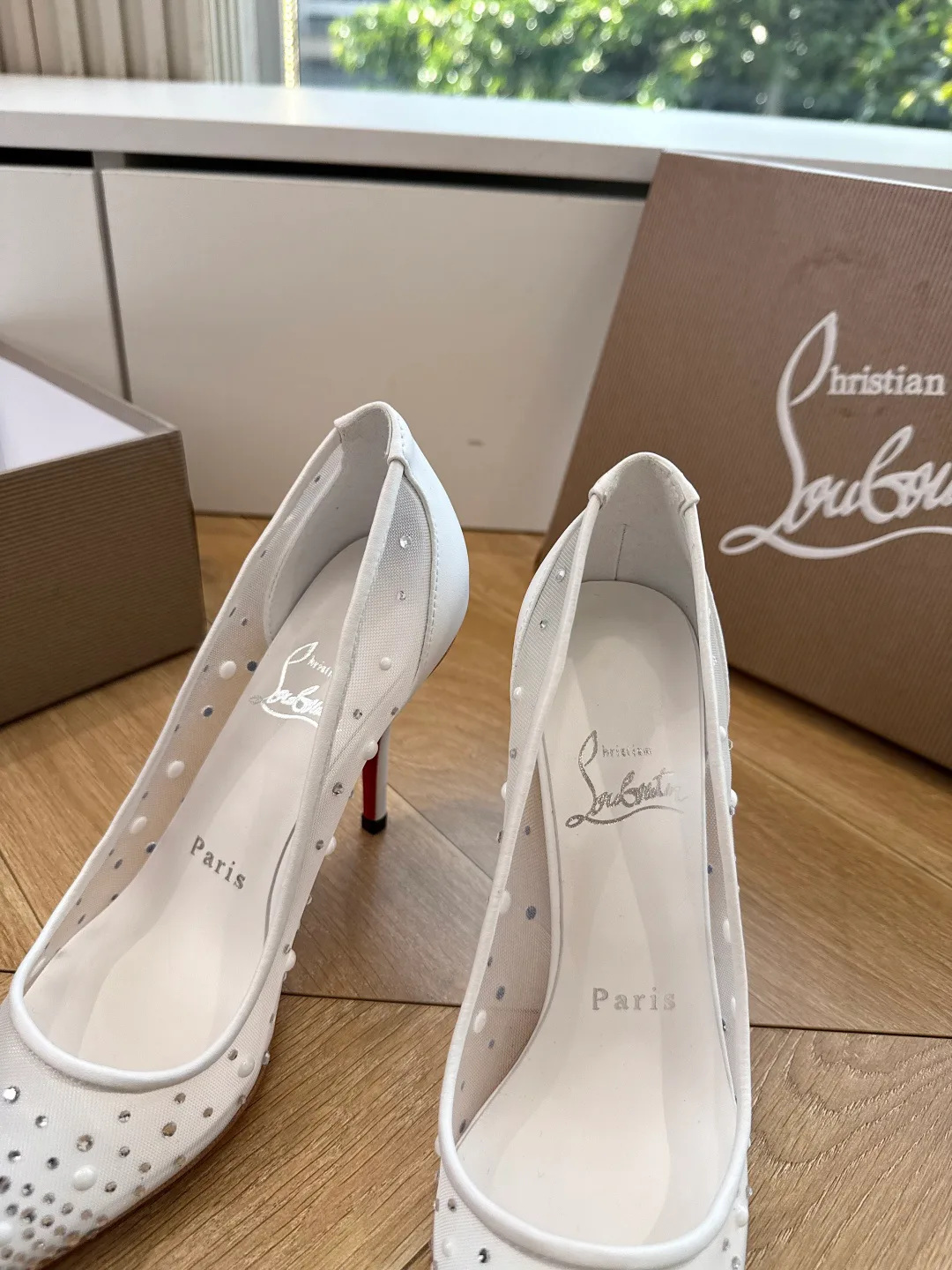 Туфли Женские Christian Louboutin 17480777