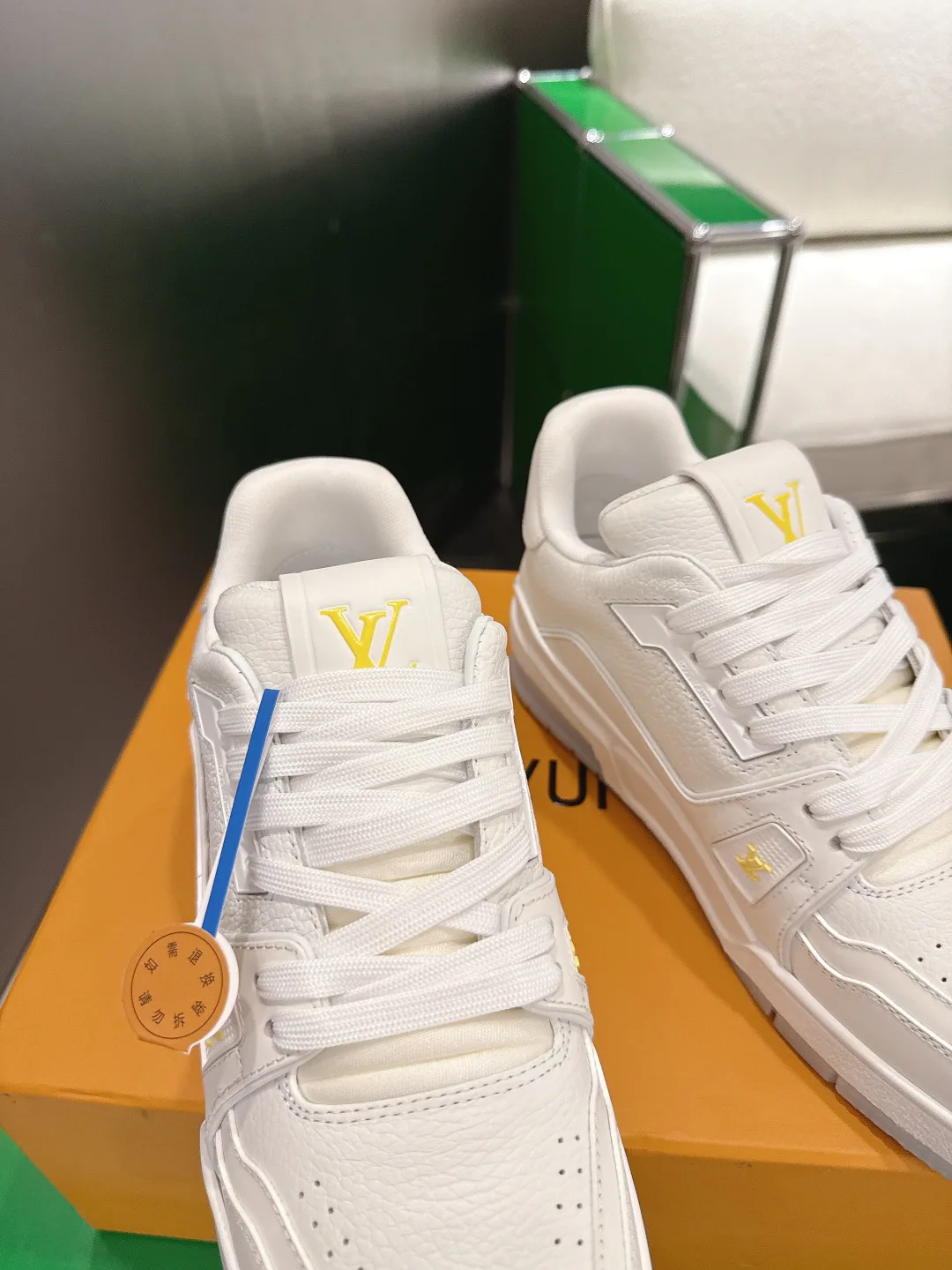 Кроссовки Женские Louis Vuitton 13152717