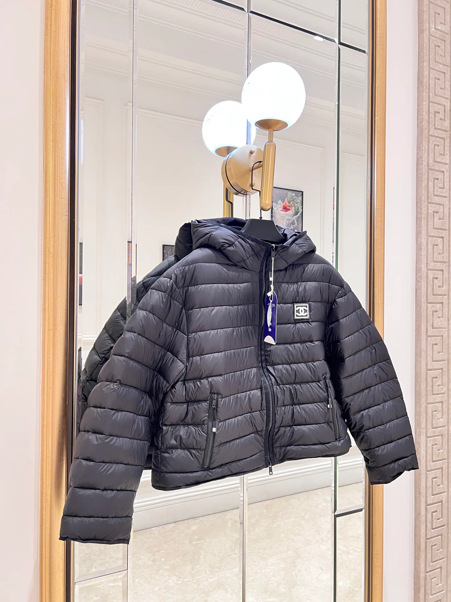 Куртки И Пуховики Женские Chanel 18727164