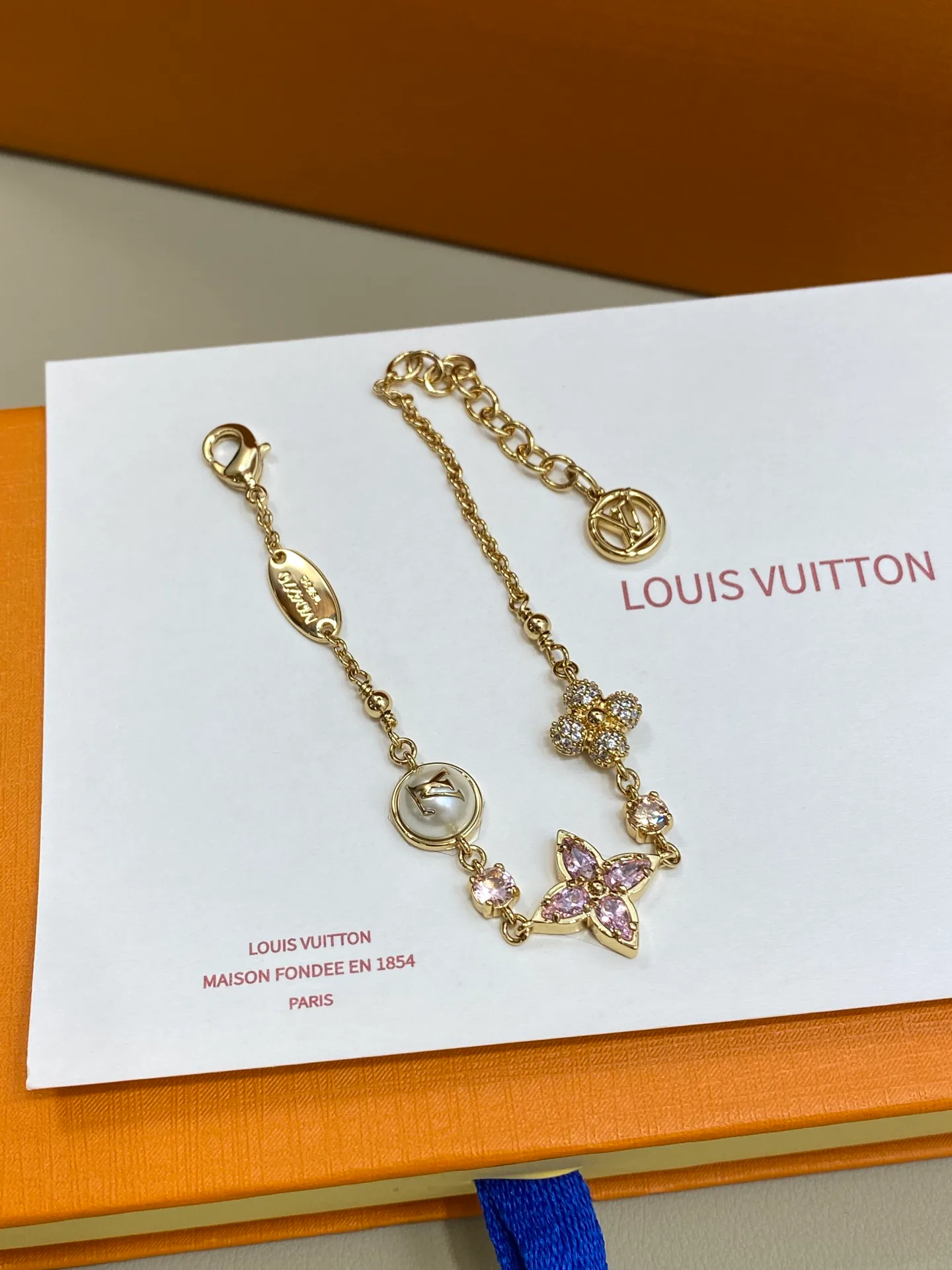 Бижутерия Louis Vuitton 18454059