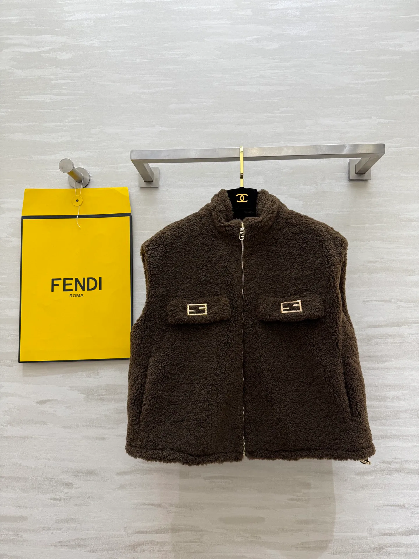 Жилеты Женские Fendi 600436