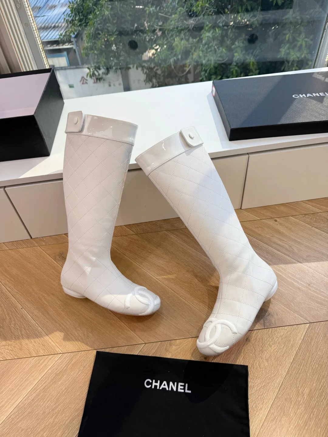 Сапоги Женские Chanel 18268936