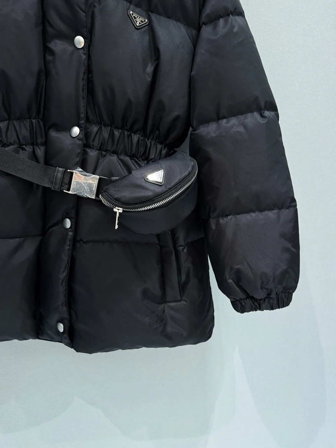 Куртки И Пуховики Женские Prada 19341863